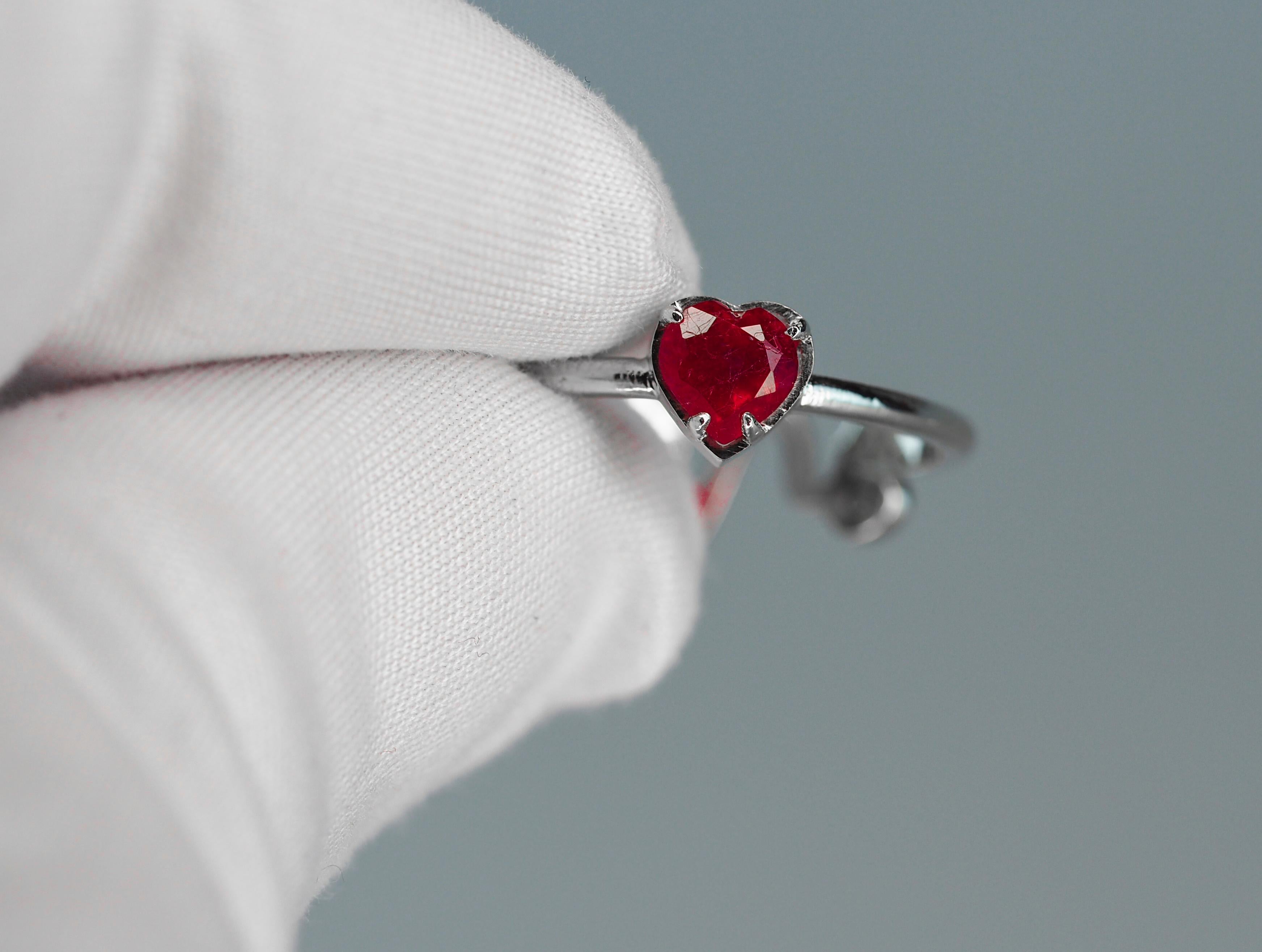 Heart ruby 14k gold ring.  In New Condition For Sale In Istanbul, TR