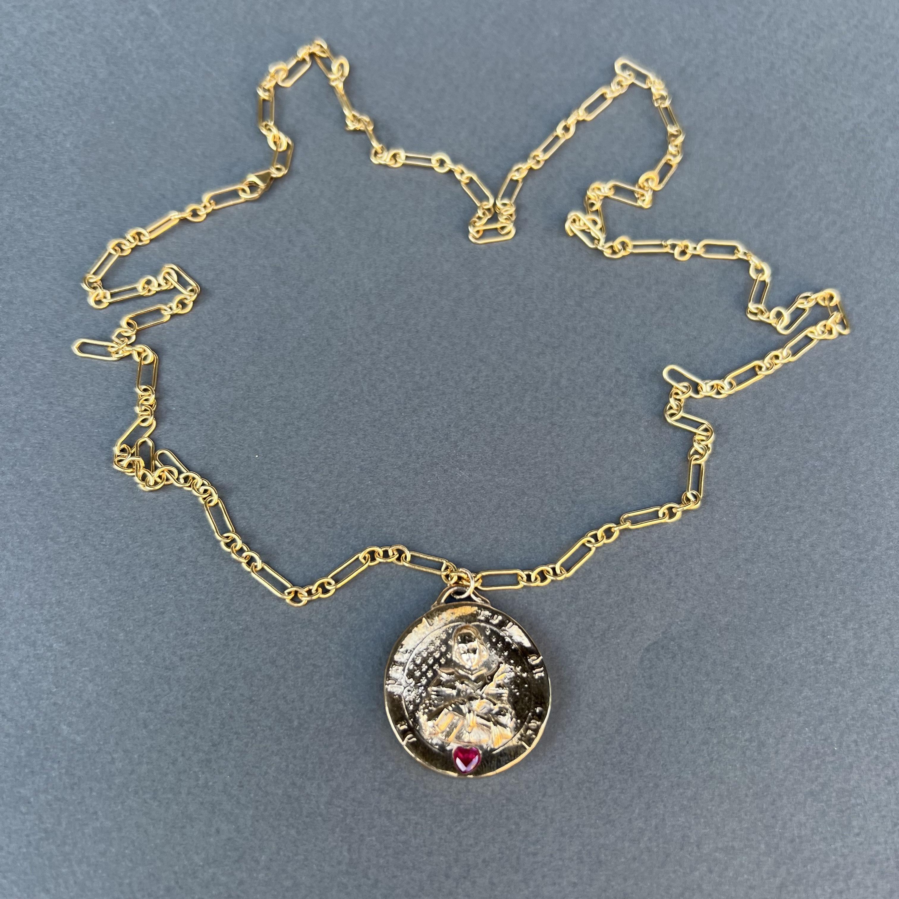 Herz-Rubin-Medaille-Halskette mit Joan of Arc-Anhänger aus Bronze J Dauphin im Angebot 2