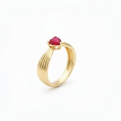 Rubinring mit Herz aus 14k Gold