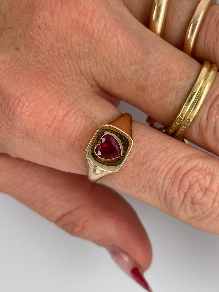 Heart Ruby* Signet Ring in 14ct Yellow Gold 3