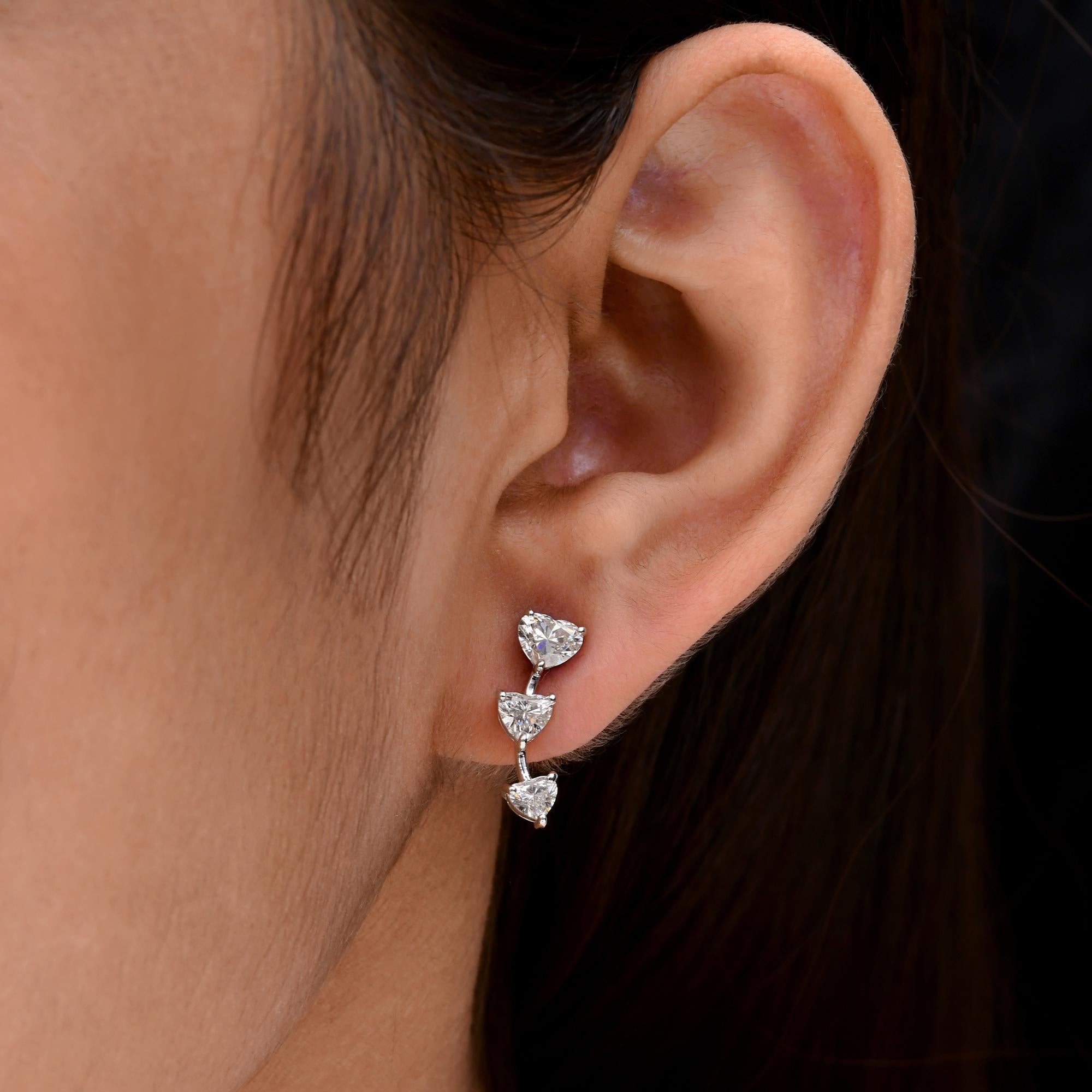 Diese exquisiten Ohrringe sind aus 14-karätigem Gold gegossen und mit 1,88 Karat funkelnden Diamanten besetzt.

FOLLOW SPECTRUM JEWELS Storefront, um die neueste Collection'S und exklusive Stücke zu sehen. Spectrum Jewels ist stolz darauf, ein Top