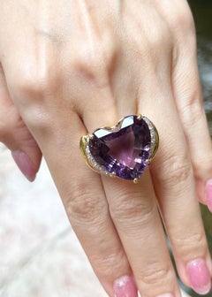 Heart Shape Amethyst with Diamond Ring set in 14K Gold Settings