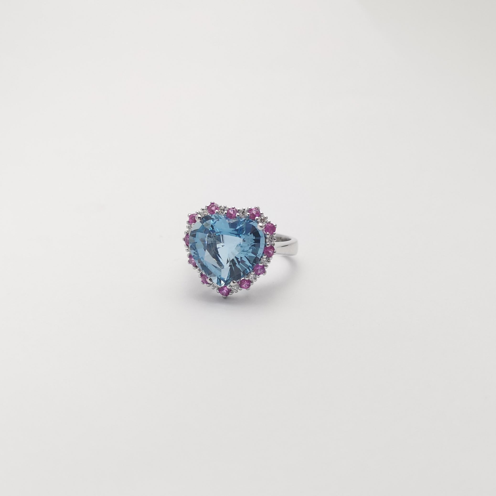 Anello a forma di cuore con acquamarina, zaffiro rosa e diamante in oro bianco 18 carati in vendita 3