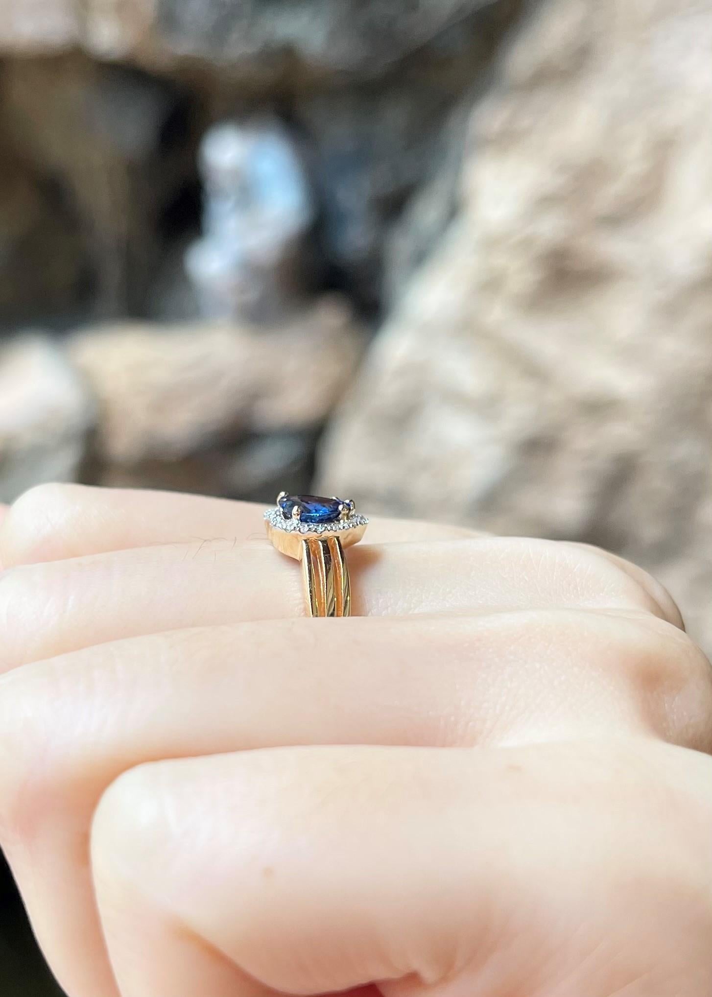 Heart Cut Heart Shape Blue Sapphire with Diamond Ring set in 18K Gold Settings For Sale