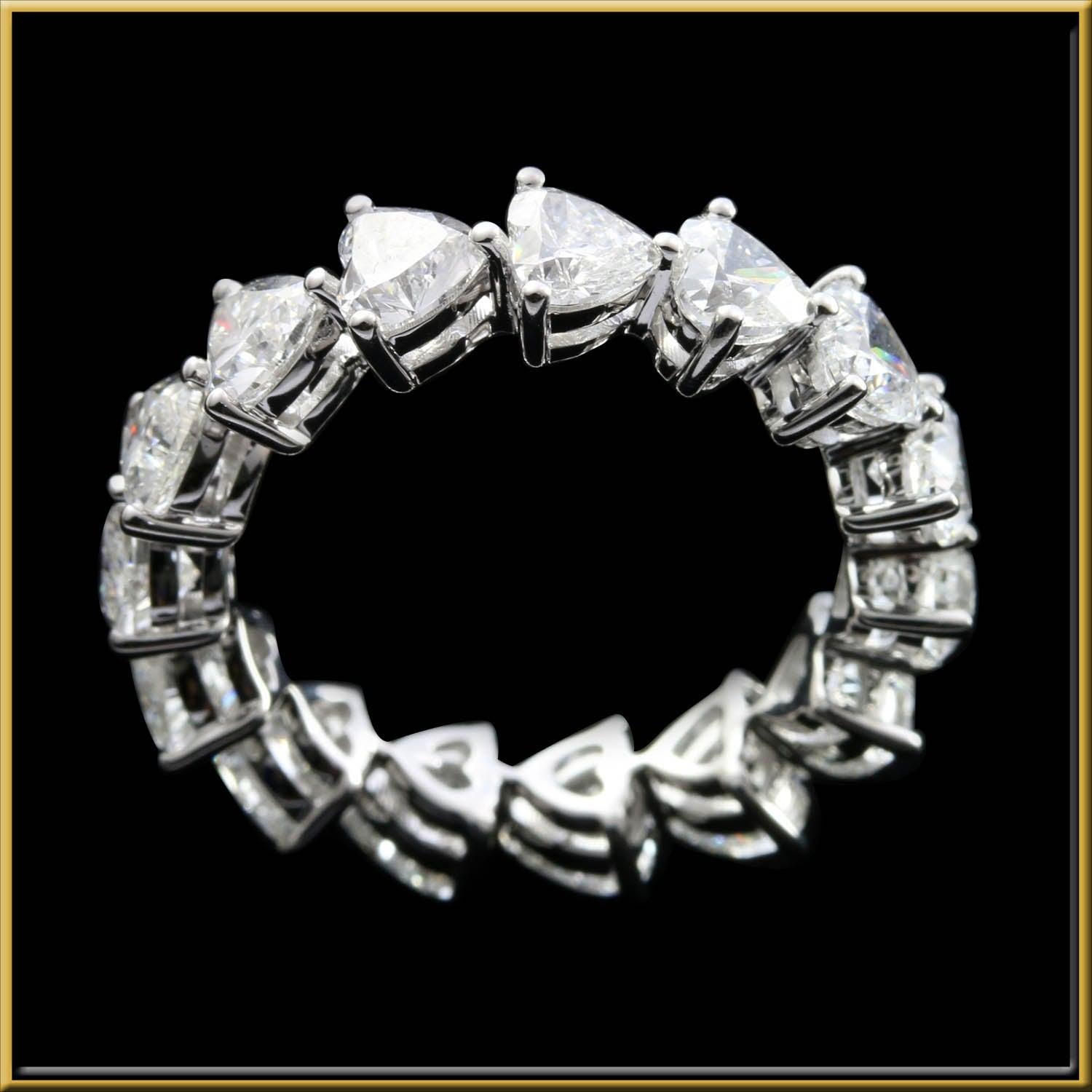 For Sale:  Heart Shape Diamond 0.30 Carat Eternity Ring in 18 Karat Gold 2