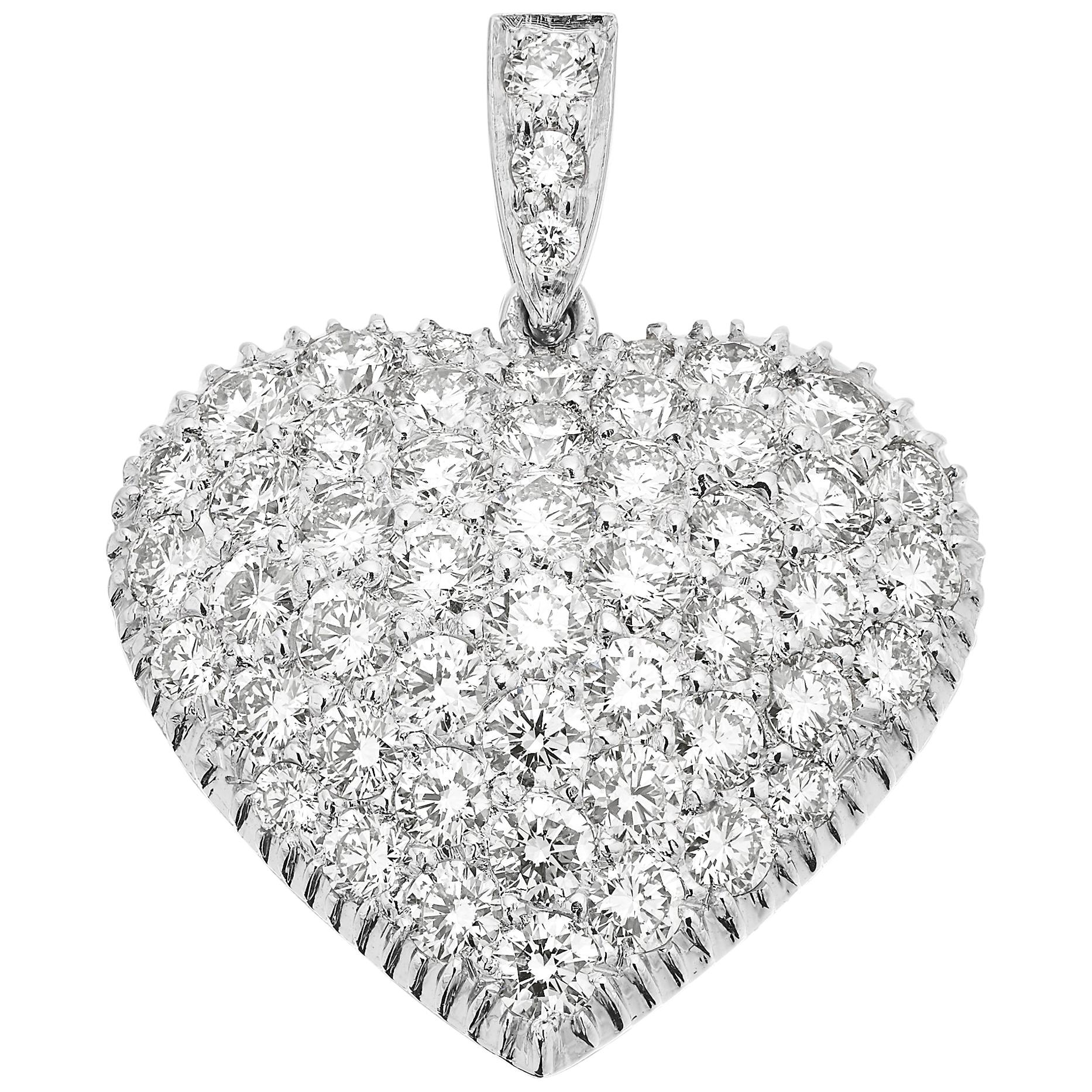 Heart Shape Round Brilliant Cut Diamond Pendant Set in Platinum