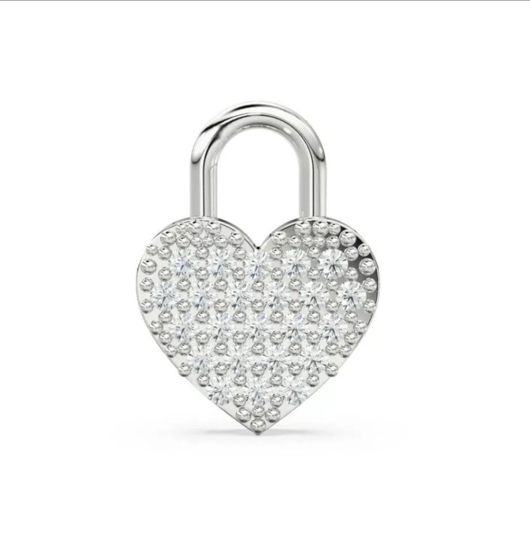 Ciondolo Charm a forma di cuore con borchie di diamante in oro massiccio 14K Charms minimalisti in vendita 4