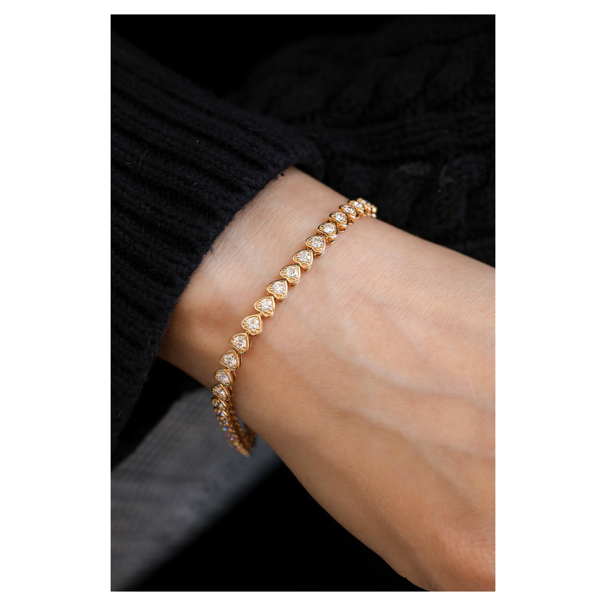 Pulsera de tenis con diamantes en forma de corazón 2,63 cts.