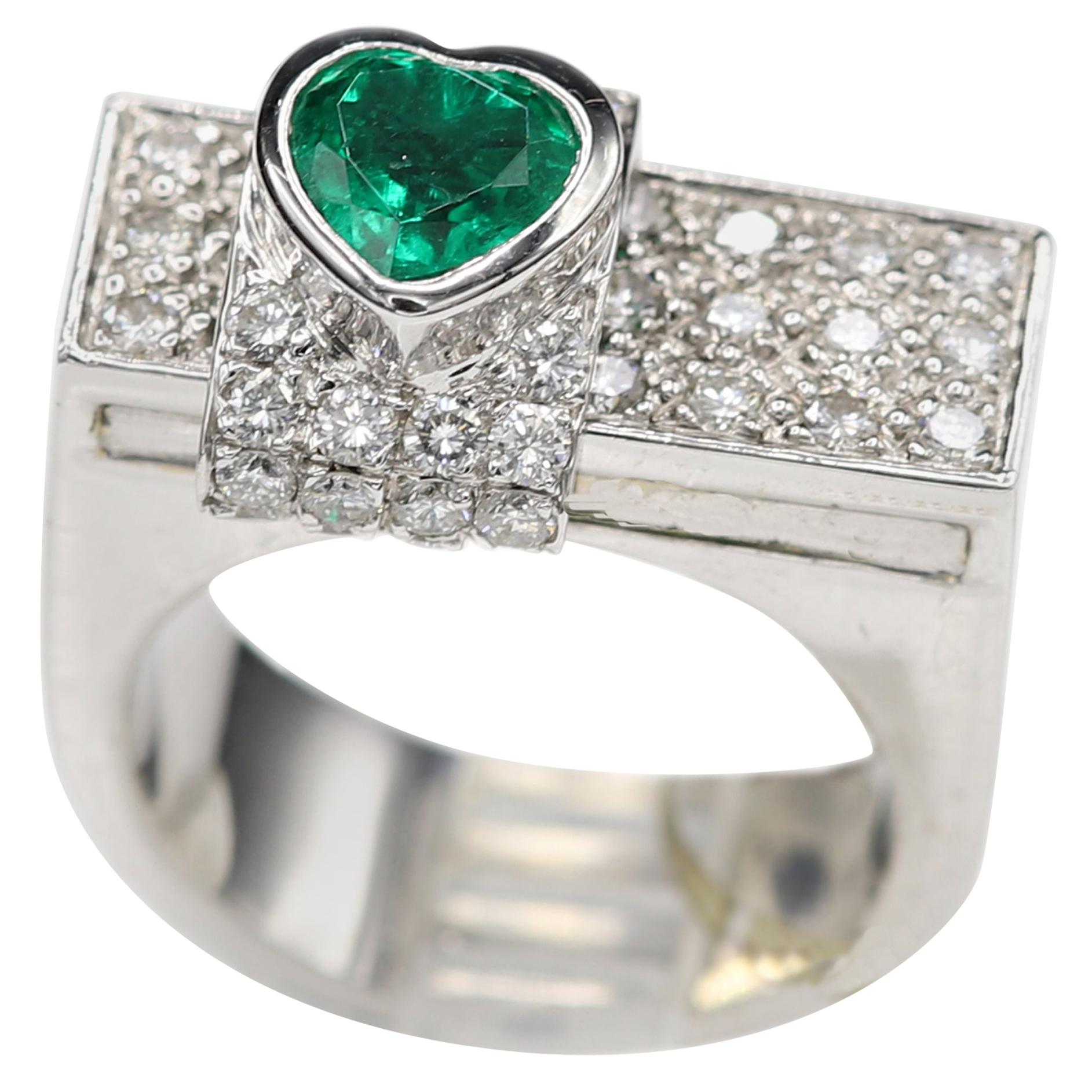 Heart Shape Emerald Ring 0.90 Carat 18 Karat White Gold Sliding Moving Design