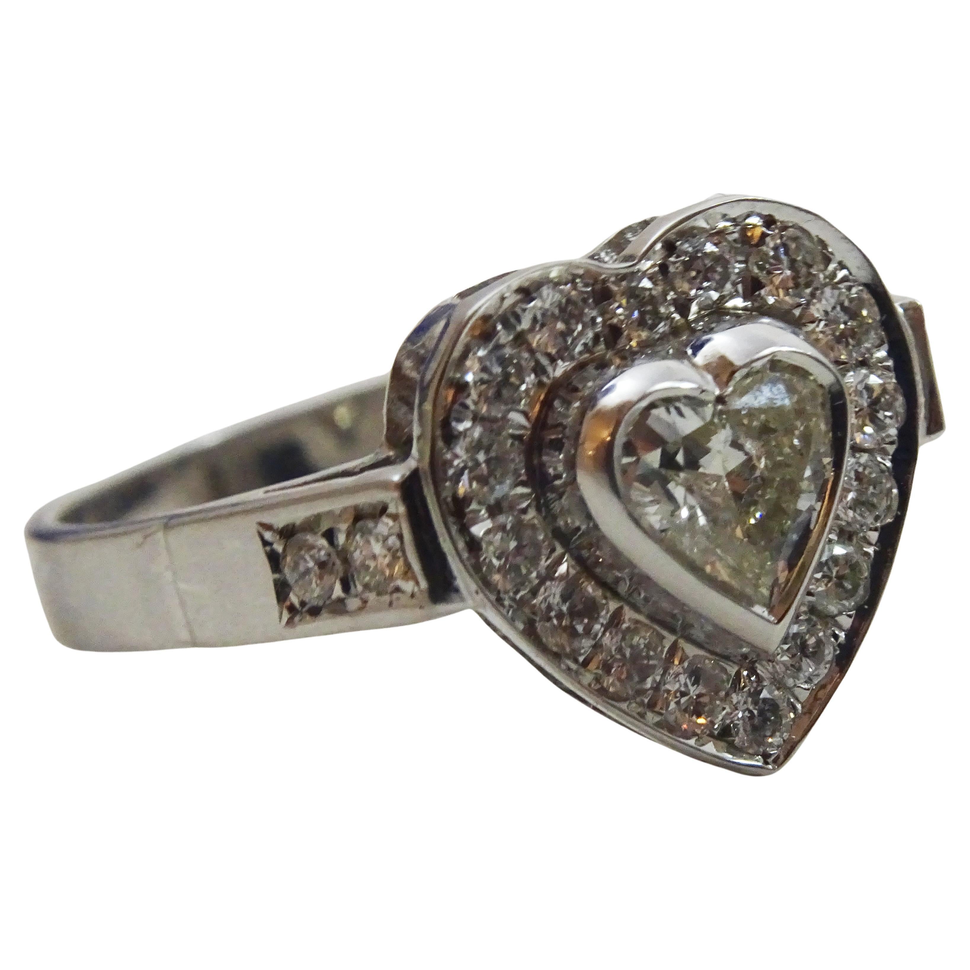 Heart Shape Flower 14 karat White Gold and Diamond Ring For Sale