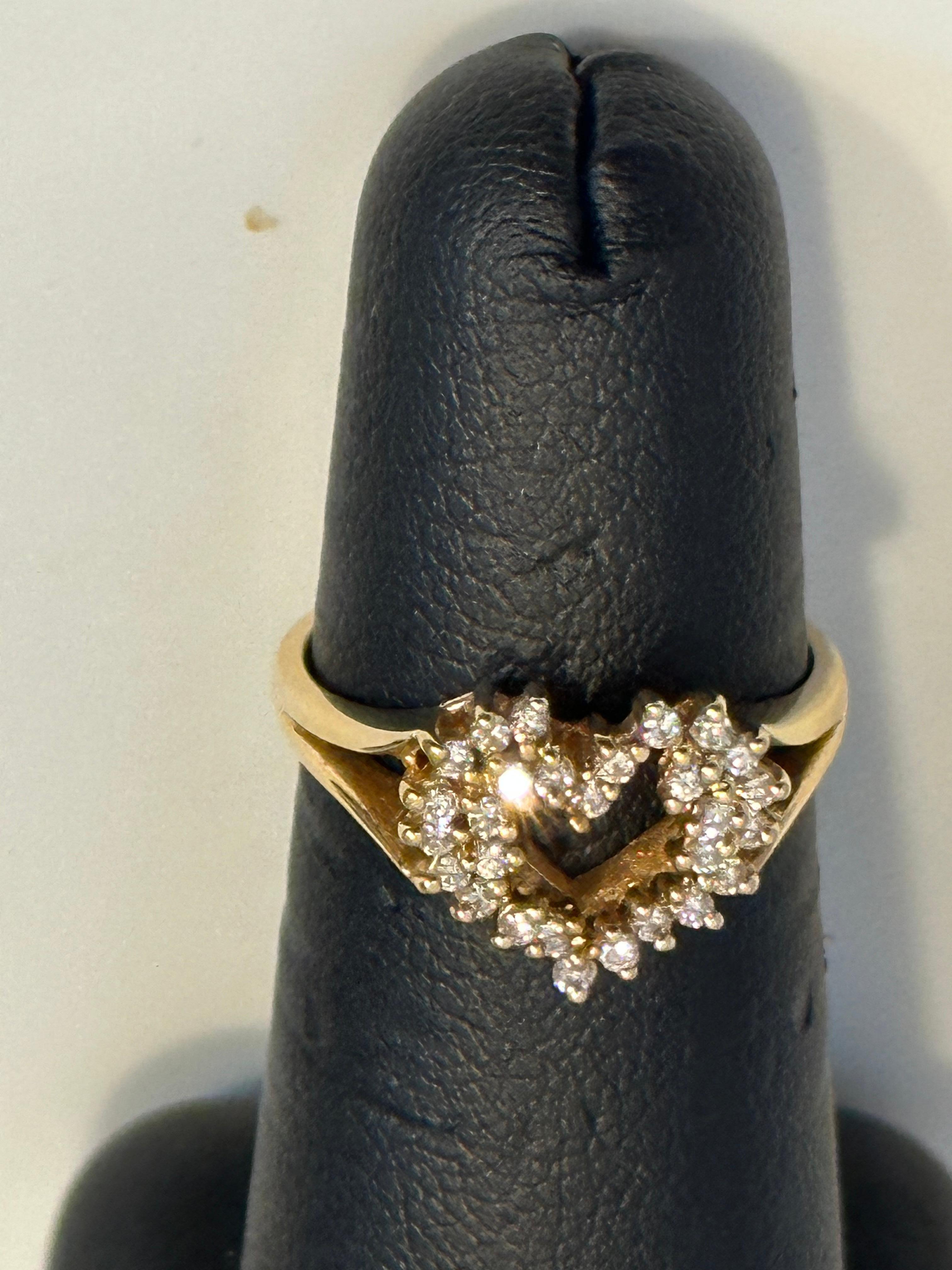 Heart Shape Gold & Diamond Cocktail 14 Karat Gold Ring In Excellent Condition For Sale In New York, NY