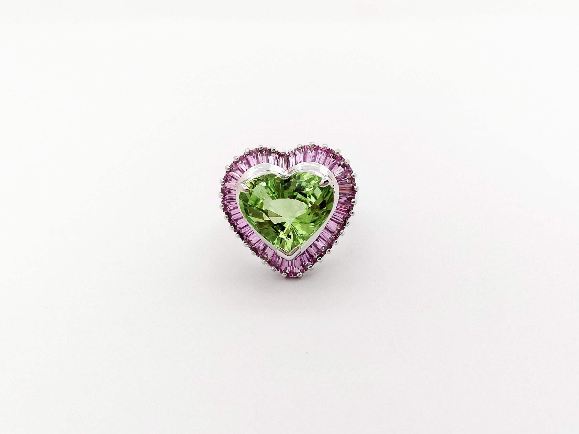 Heart Shape Green Tourmaline with Pink Sapphire Ring set in 18K White Gold  For Sale 5