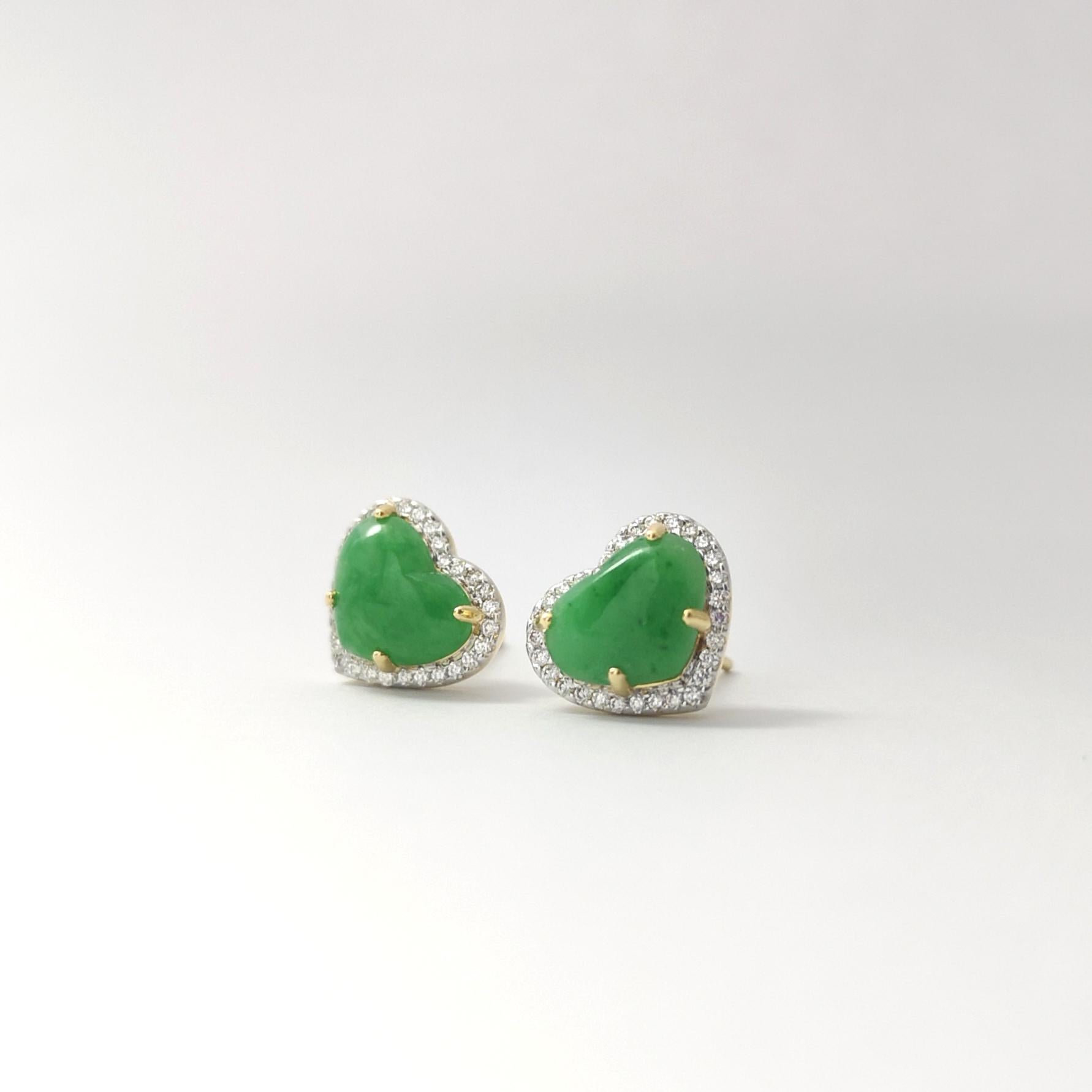 Orecchini di giada a forma di cuore con diamanti incastonati in oro 18K in vendita 4