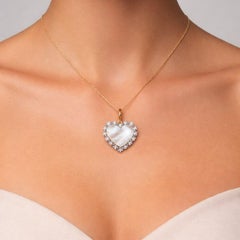 Collier pendentif en or jaune 14K (ou 18k sur demande) avec perles en forme de coeur