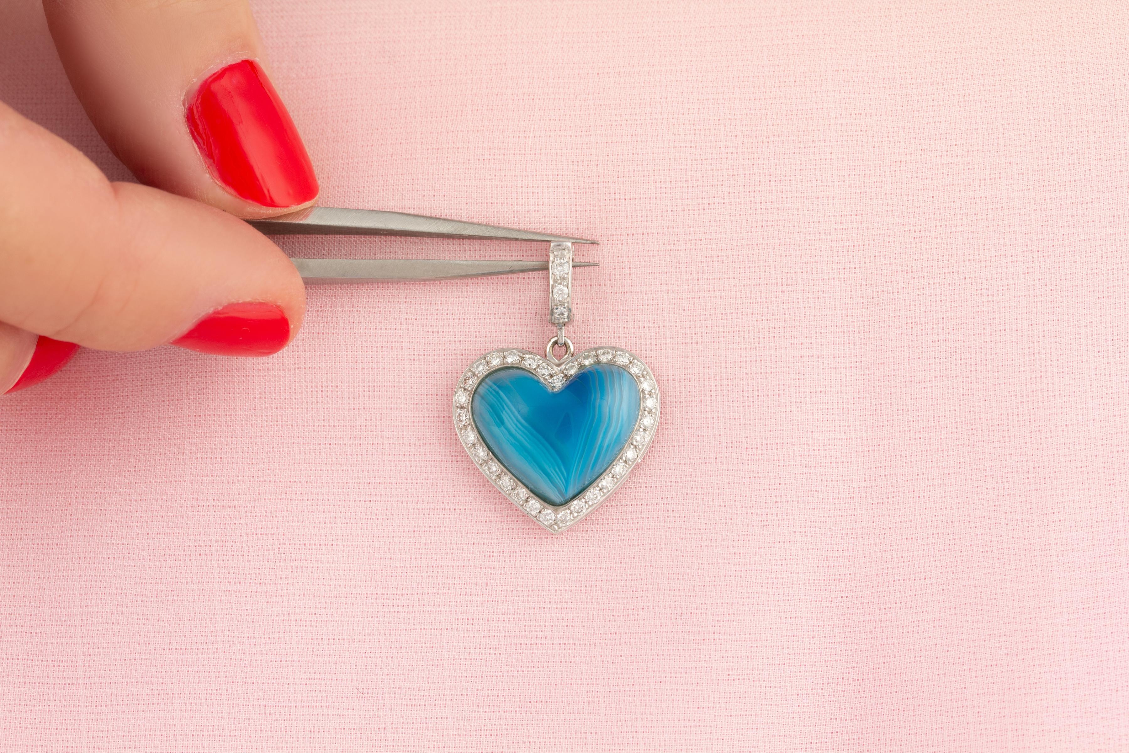 Herzform Anhänger Diamanten Blauer Saphir Kette Design von Ella Gafter im Angebot 3