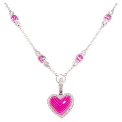 Ciondolo a forma di cuore con diamanti e zaffiri rosa a catena Design/One Gafter