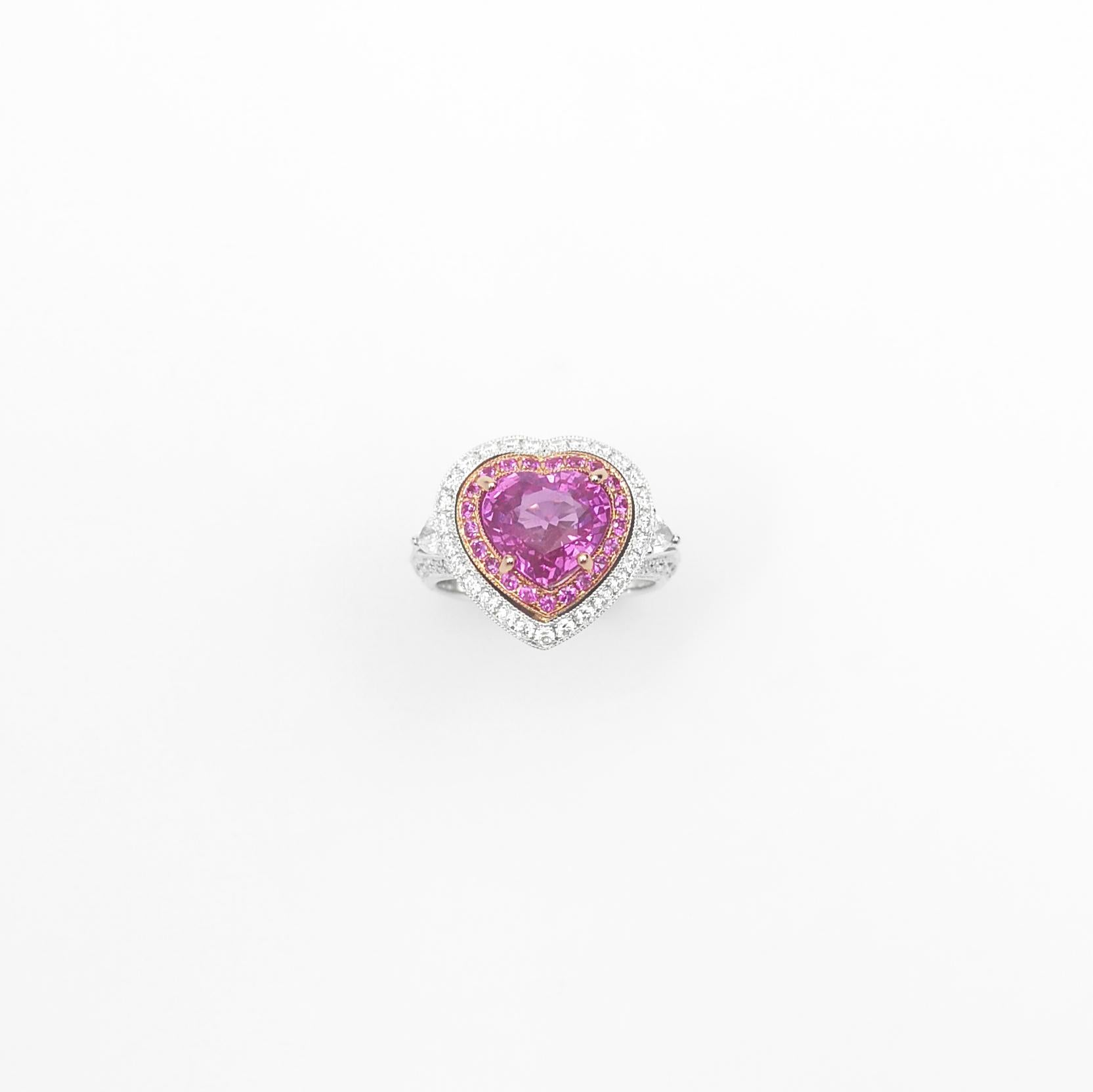 Bague en or 18 carats sertie d'un saphir rose en forme de cœur avec diamant et saphir rose en vente 10
