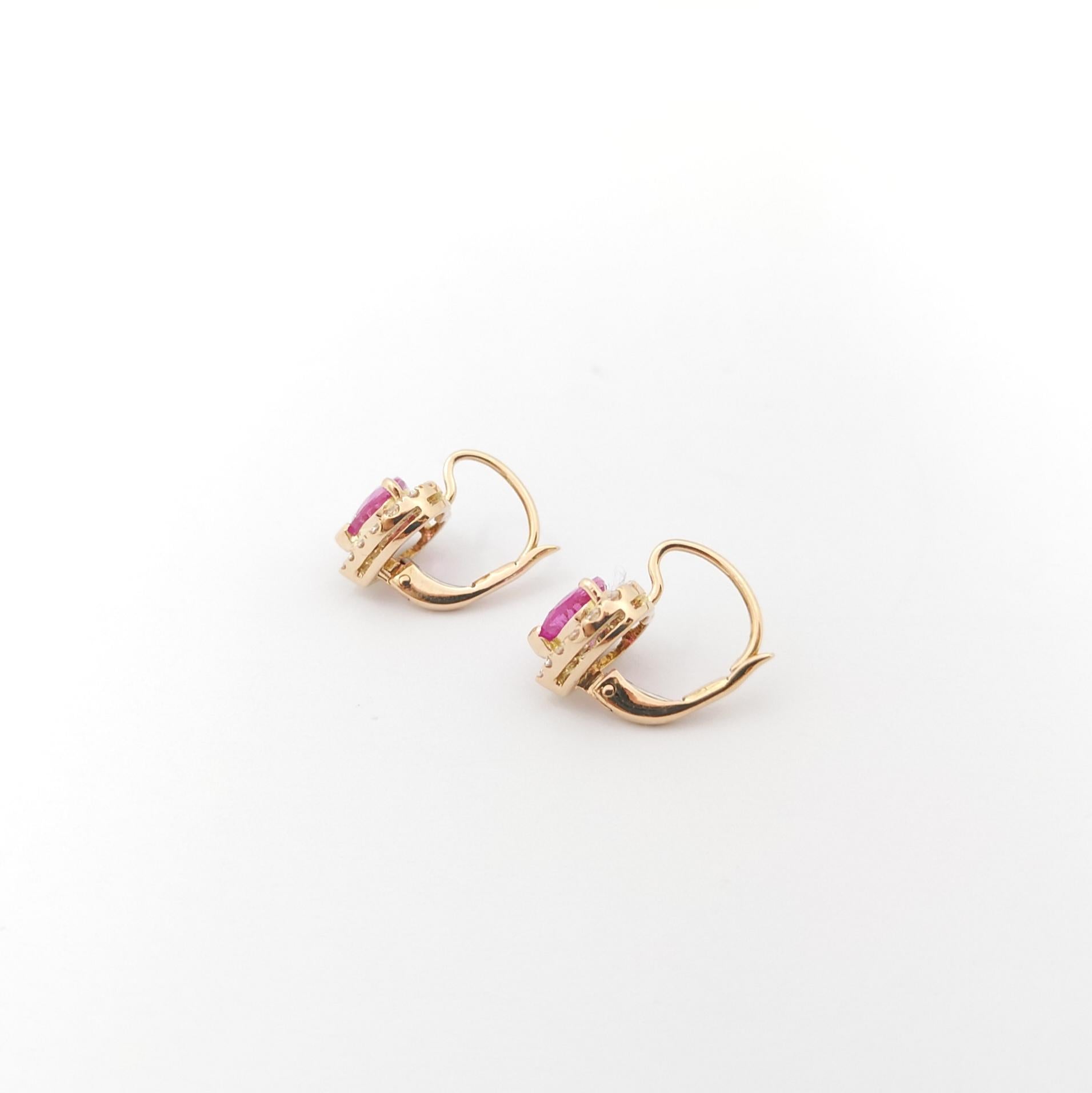 Ohrringe in Herzform mit rosa Saphir und Diamant in 18 Karat Roségold gefasst im Angebot 1