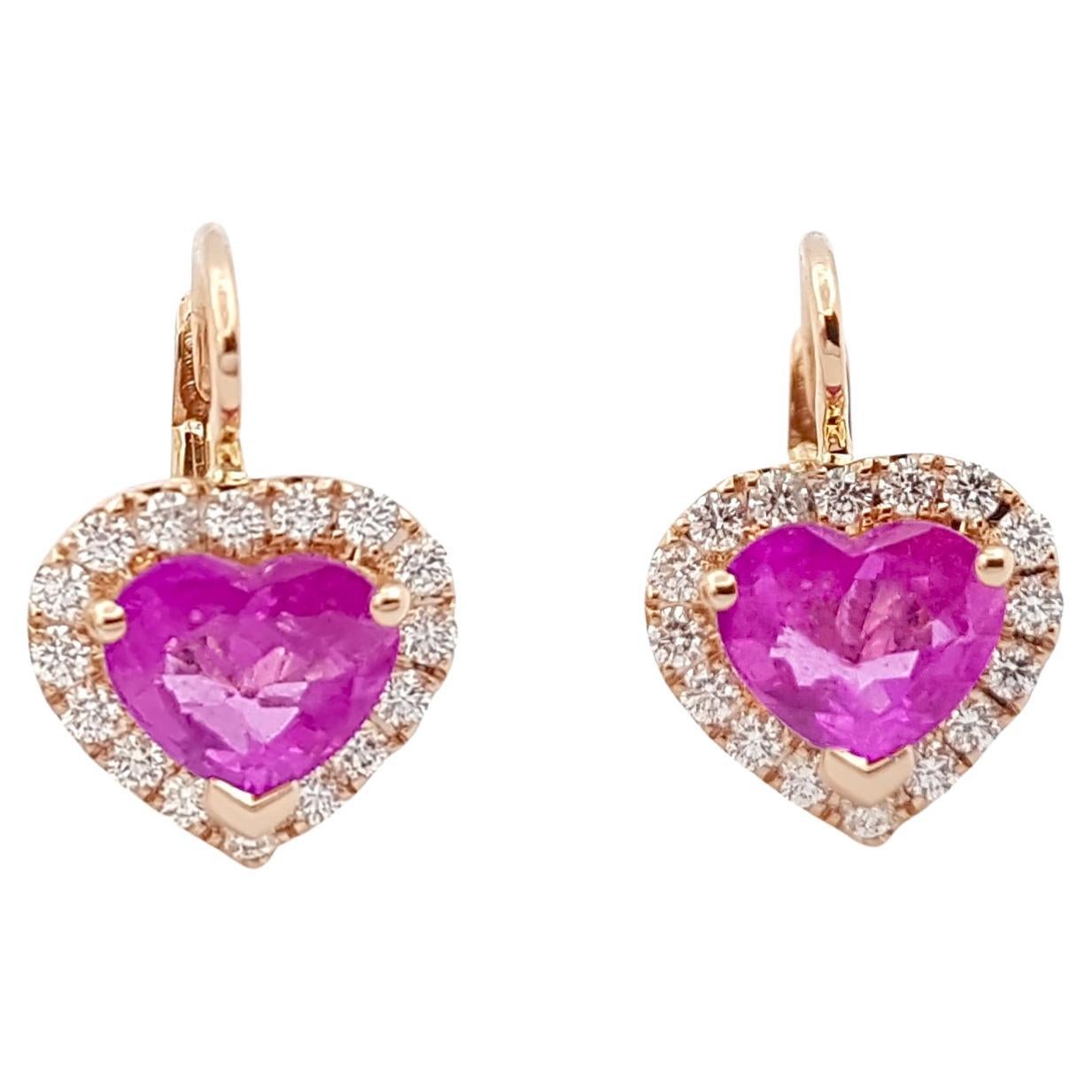 Boucles d'oreilles en or rose 18 carats serties de saphir rose en forme de cœur et de diamants