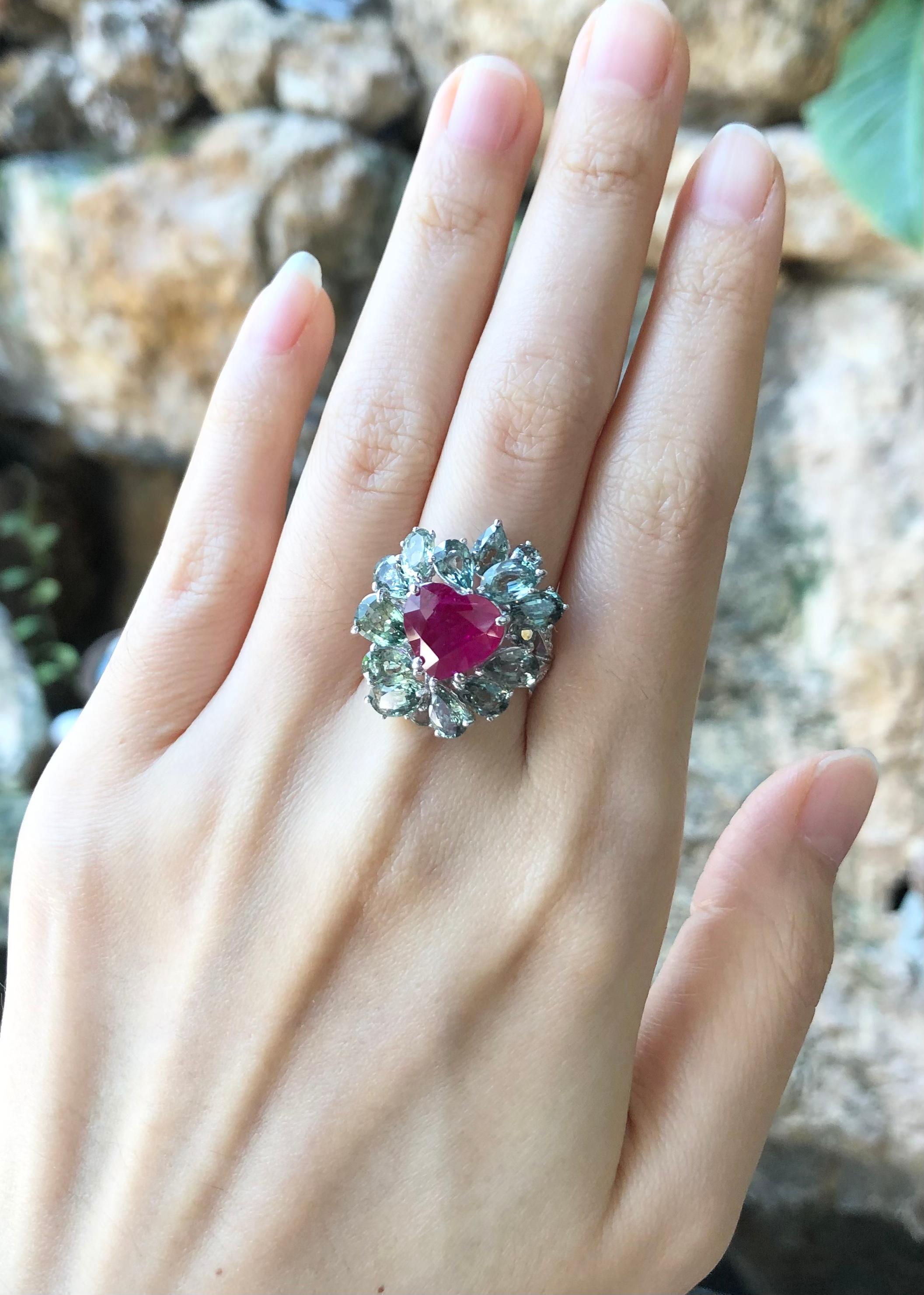 Women's Heart Shape Ruby, Green Sapphire and Diamond Ring Set in 18 Karat White Gold For Sale