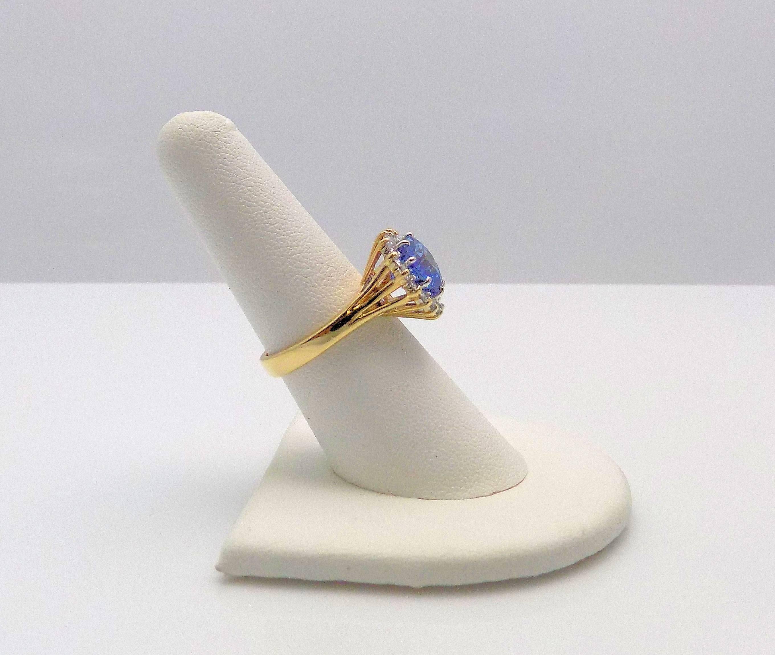 Heart Shape Sapphire and Diamond Ring In New Condition In Dallas, TX