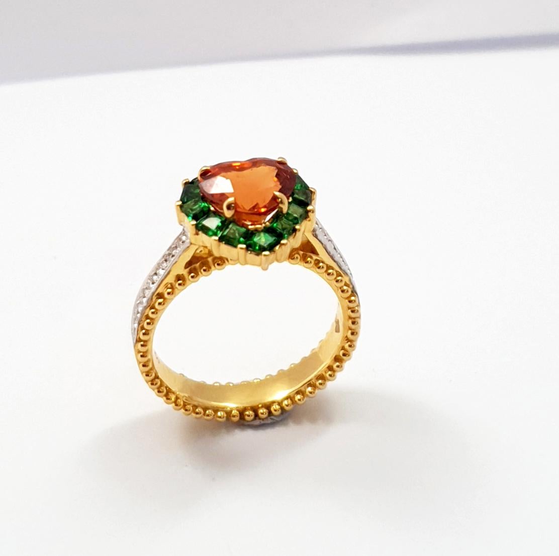 Heart Shape Spessartite Garnet, Tsavorite and Diamond Ring set in 18K Gold For Sale 4