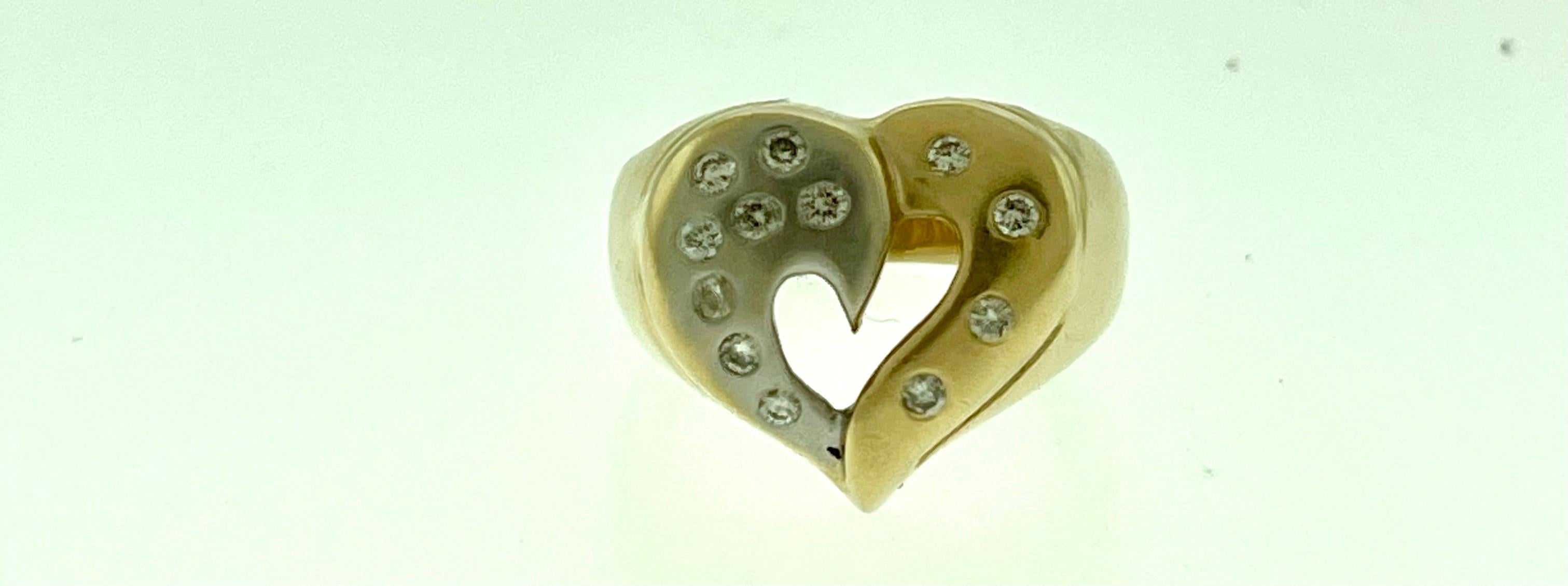 Women's Heart Shape Two-Tone Gold Diamond Cocktail 14 Karat Gold Ring For Sale