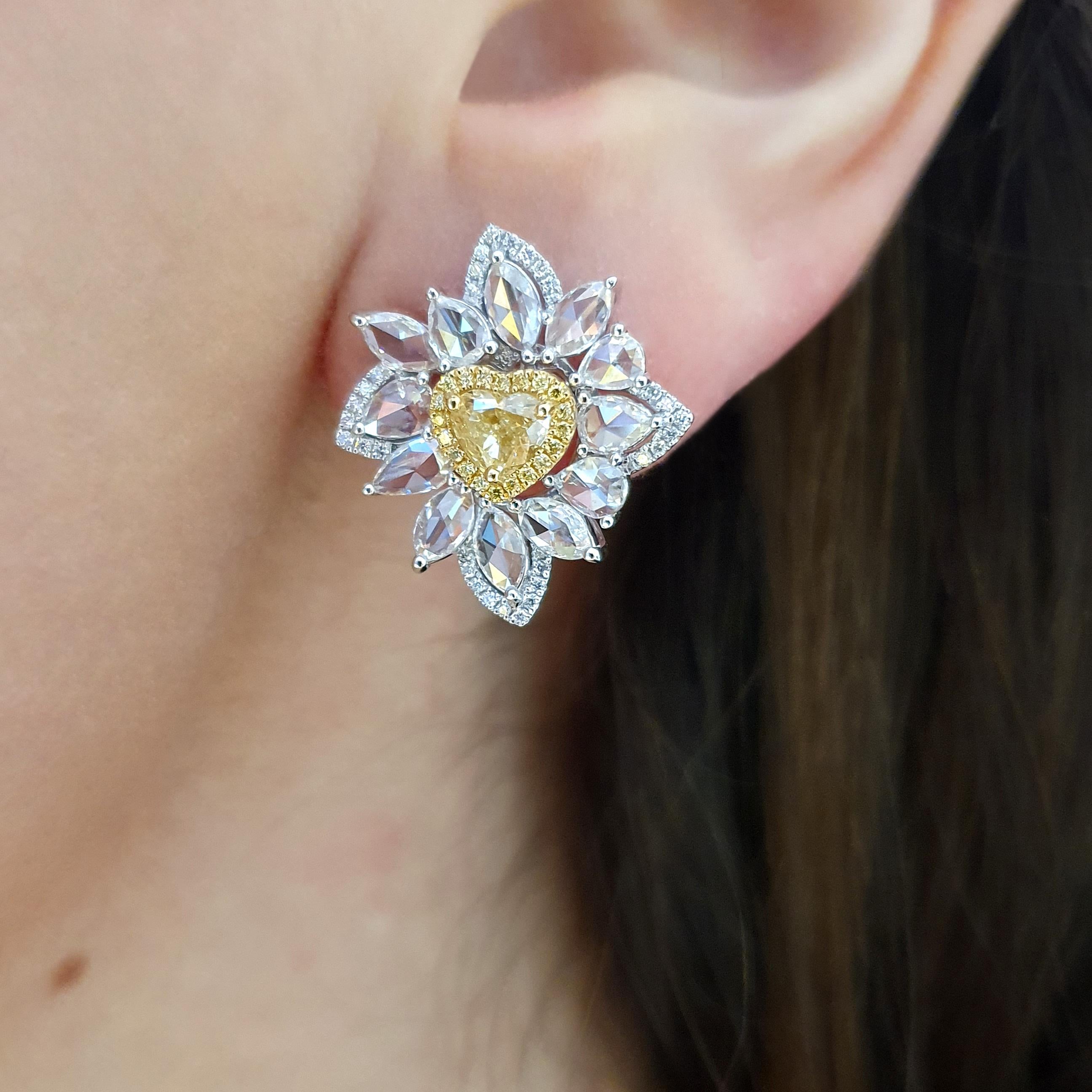 Women's or Men's Heart Shape Yellow Diamonds Clip Earrings White Gold 18K For Sale