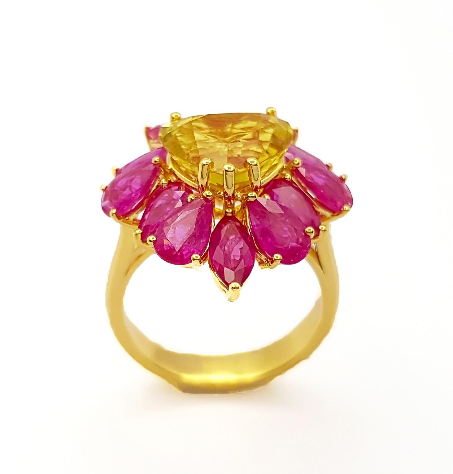 Ring in Herzform mit gelbem Saphir und Rubin in 18 Karat Goldfassungen gefasst im Angebot 4
