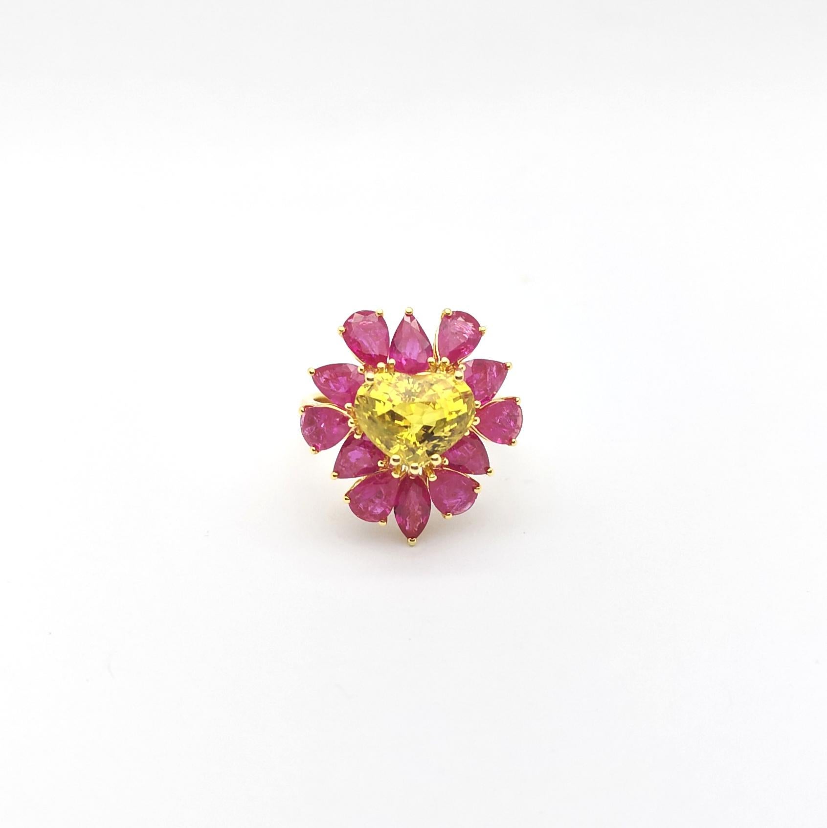 Ring in Herzform mit gelbem Saphir und Rubin in 18 Karat Goldfassungen gefasst im Angebot 6