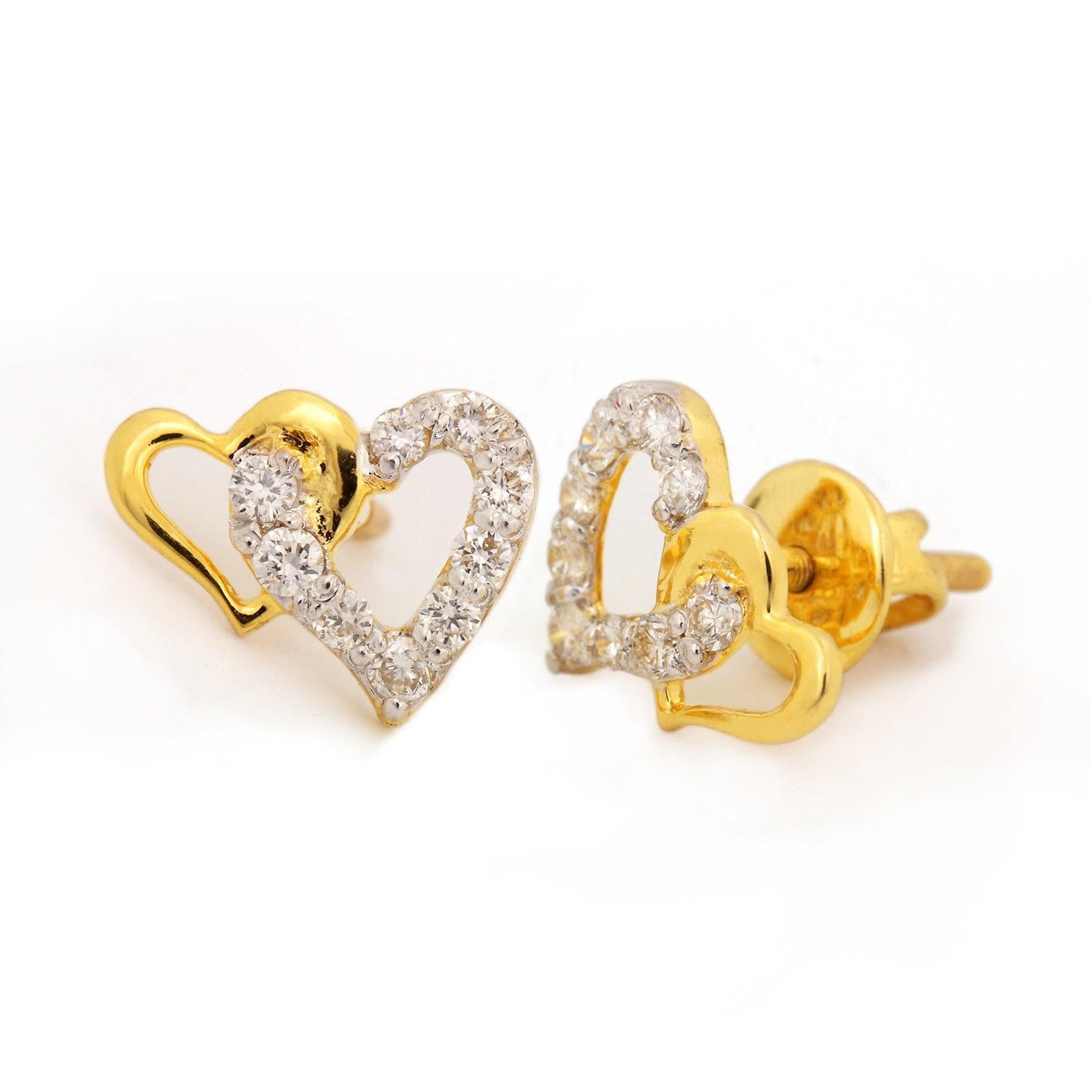 Magnifique clous d'oreilles en or jaune 14 carats avec diamants pavés naturels en forme de cœur Unisexe en vente