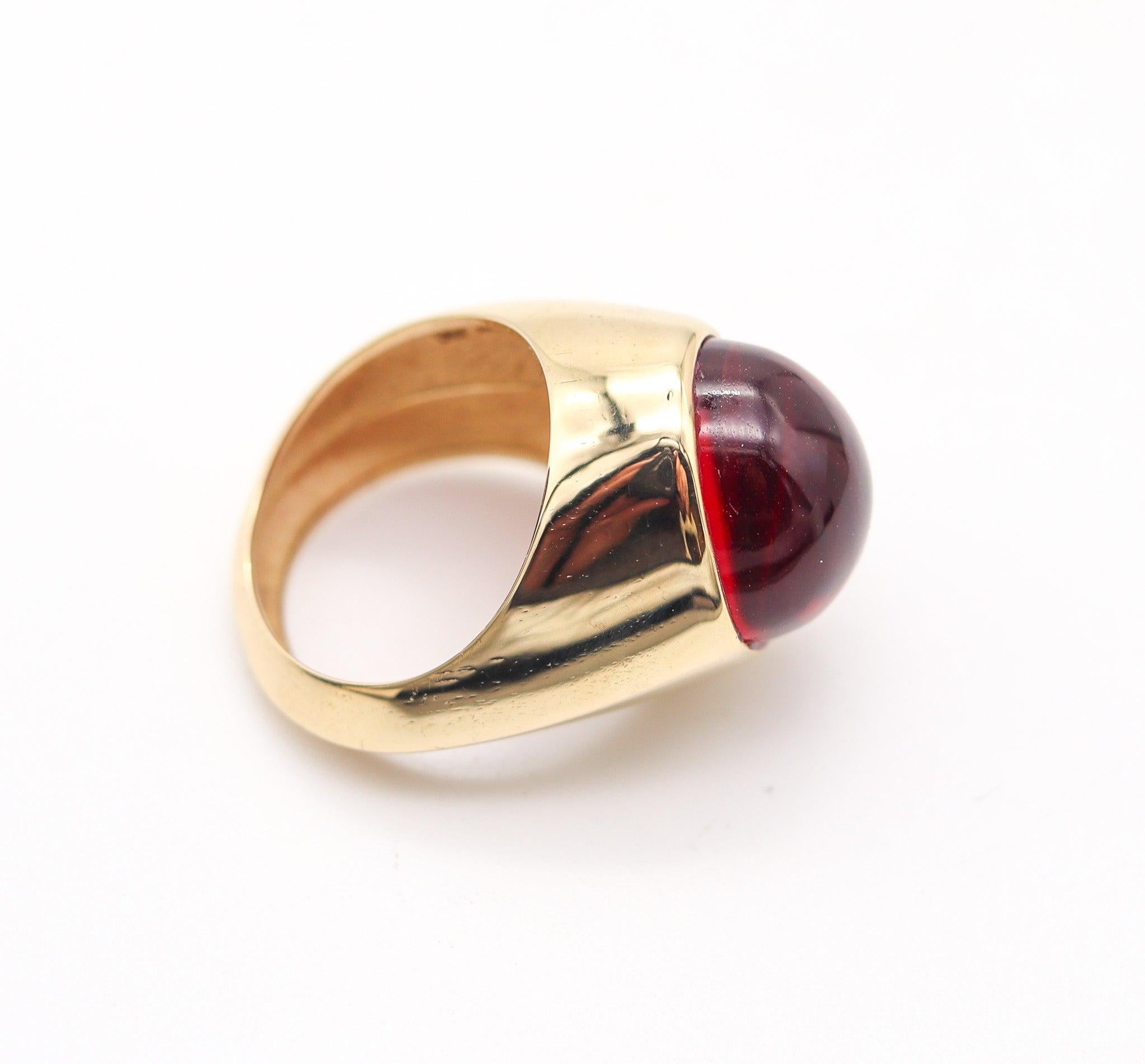 Modernist HEART SHAPED 1970 Cocktail Ring In 18Kt Yellow Gold With 9.56 Cts Rubellite For Sale
