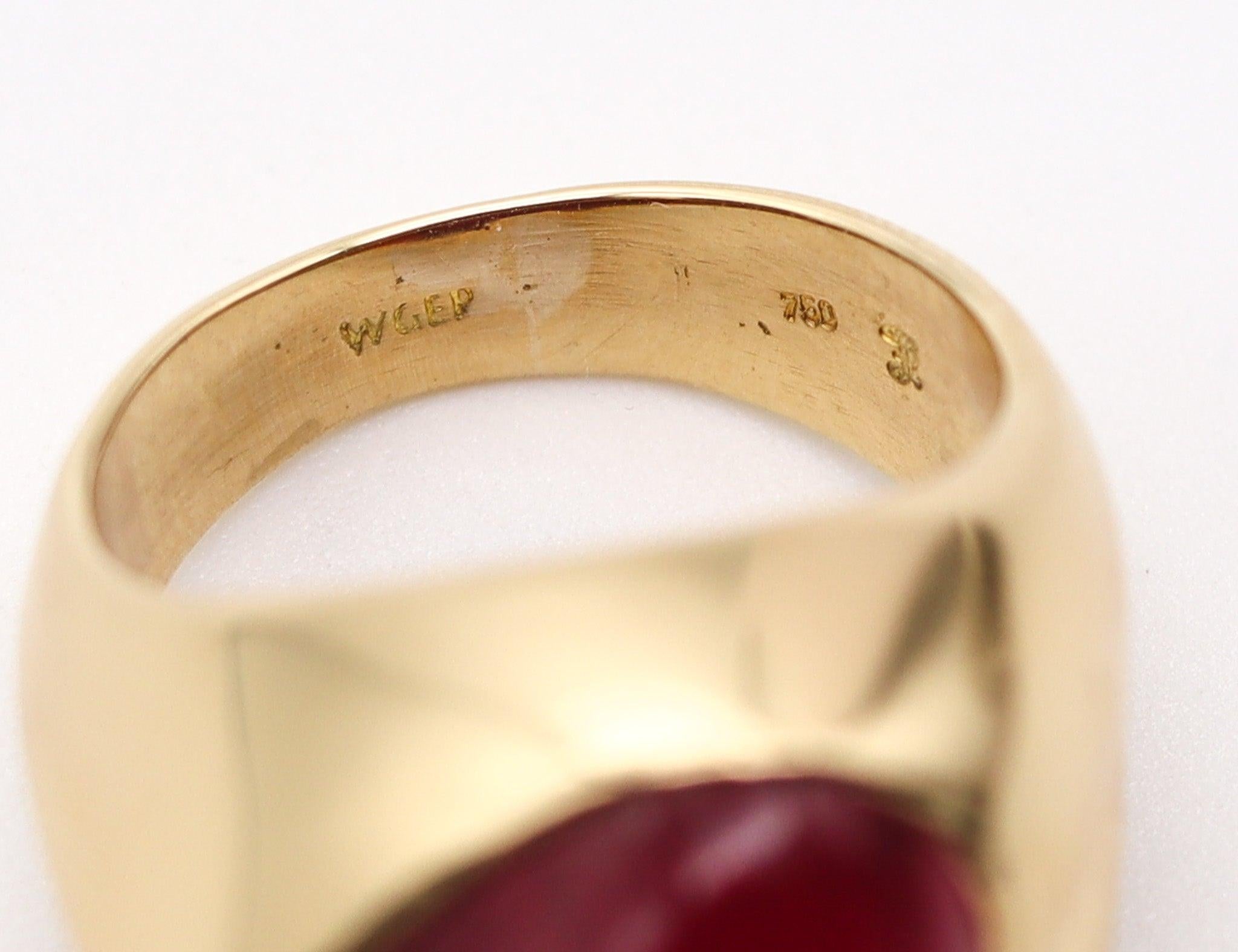 Donna Anello Cocktail 1970 a forma di cuore in oro giallo 18Kt con rubellite da 9,56 carati in vendita