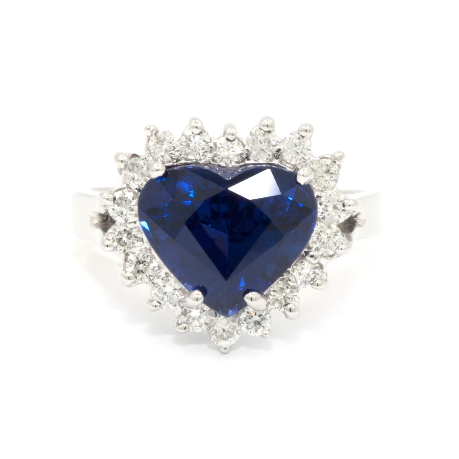 Heart Shaped 3.87 Carat Sapphire and Diamond White Gold Ring In Good Condition For Sale In New York, NY