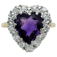 Herzförmiger Amethyst- und Diamant-Halo-Cocktailring aus 14 Karat Gelbgold