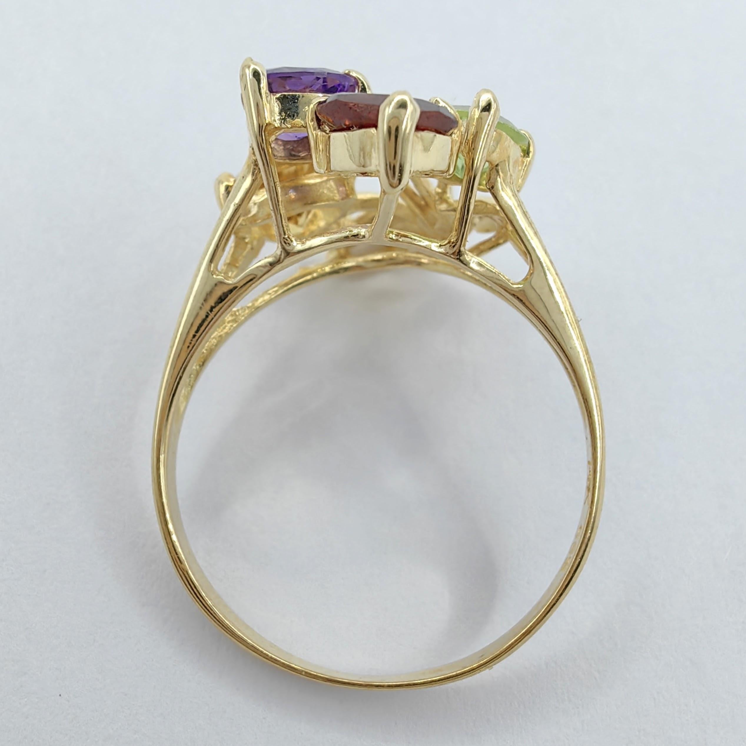 Heart Shaped Amethyst, Citrine, Garnet, Peridot Flower Bouquet Ring in 14k Gold In New Condition For Sale In Wan Chai District, HK