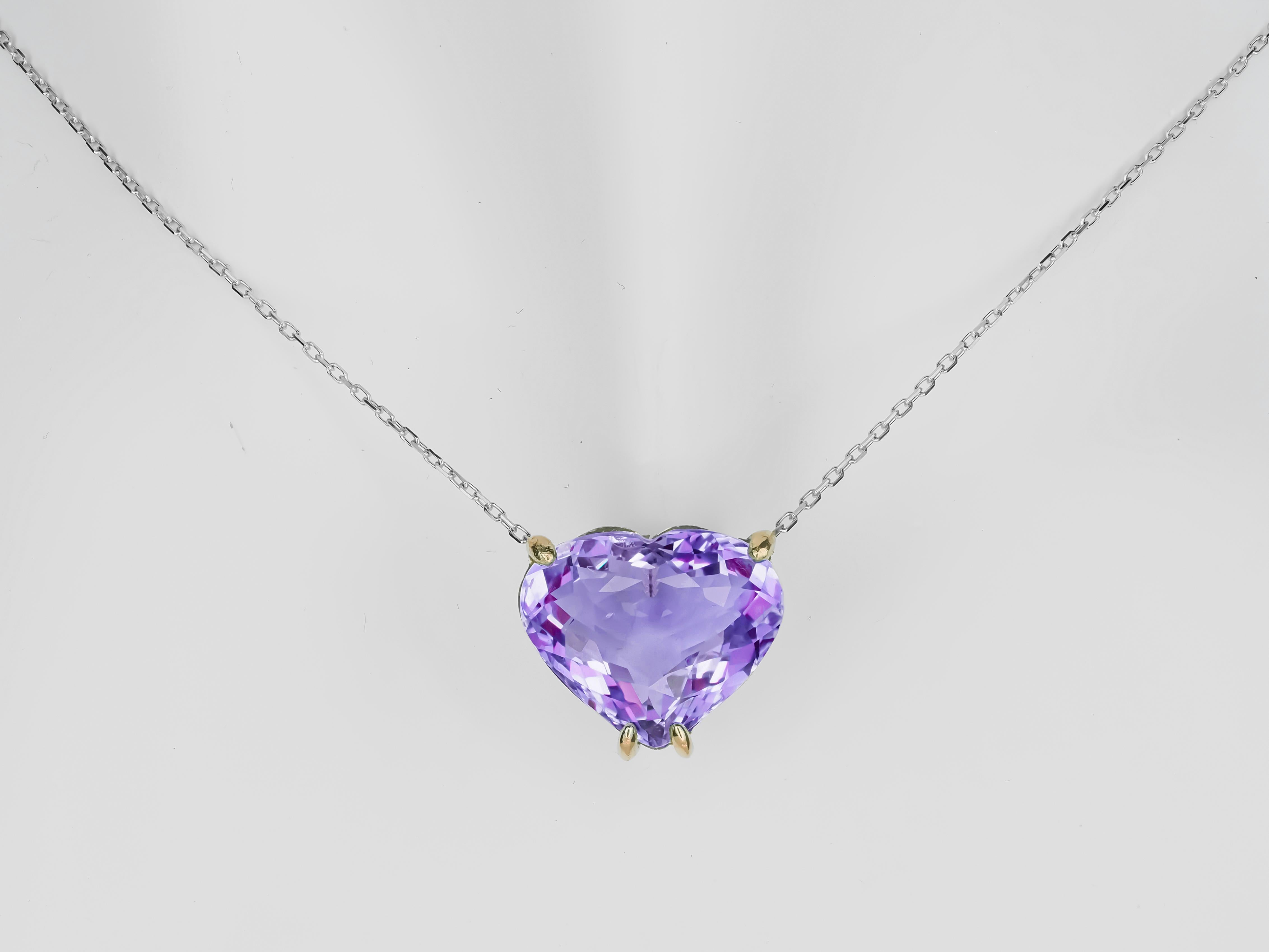 Heart shaped amethyst pendant necklace in 14k gold.  For Sale 4