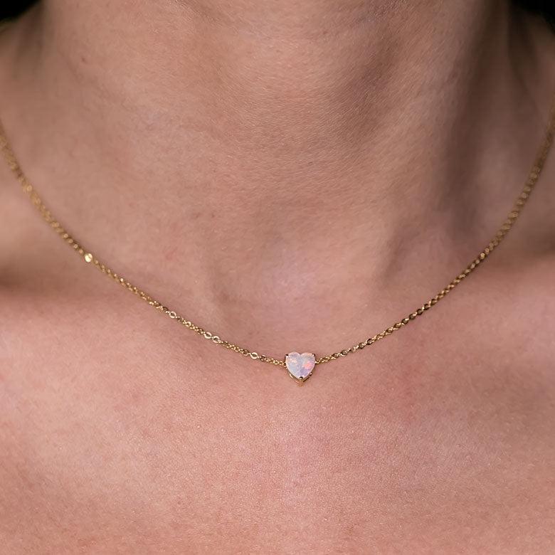 Collier d'opales australiennes massifs en forme de cœur en or jaune 14 carats en vente 3