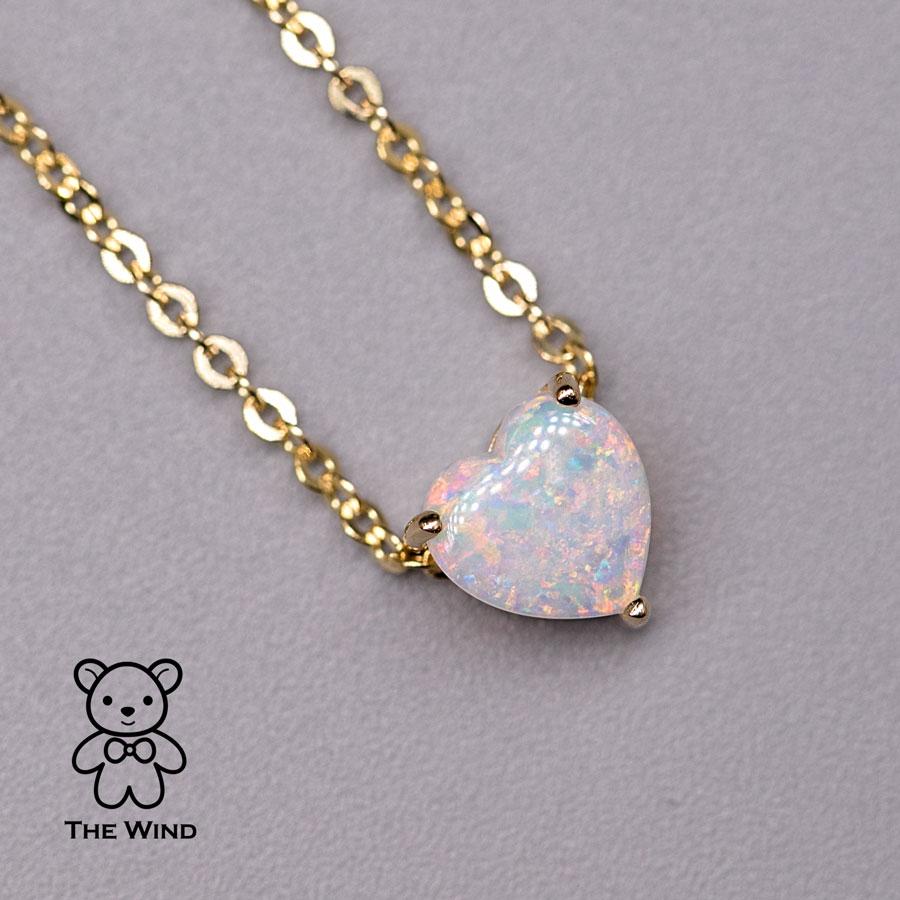Collier d'opales australiennes massifs en forme de cœur en or jaune 14 carats en vente 2
