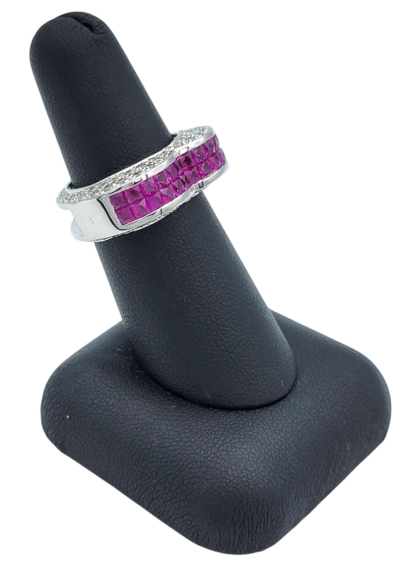 Bague en or blanc 18 carats en forme de cœur avec diamants et saphirs roses en vente 6