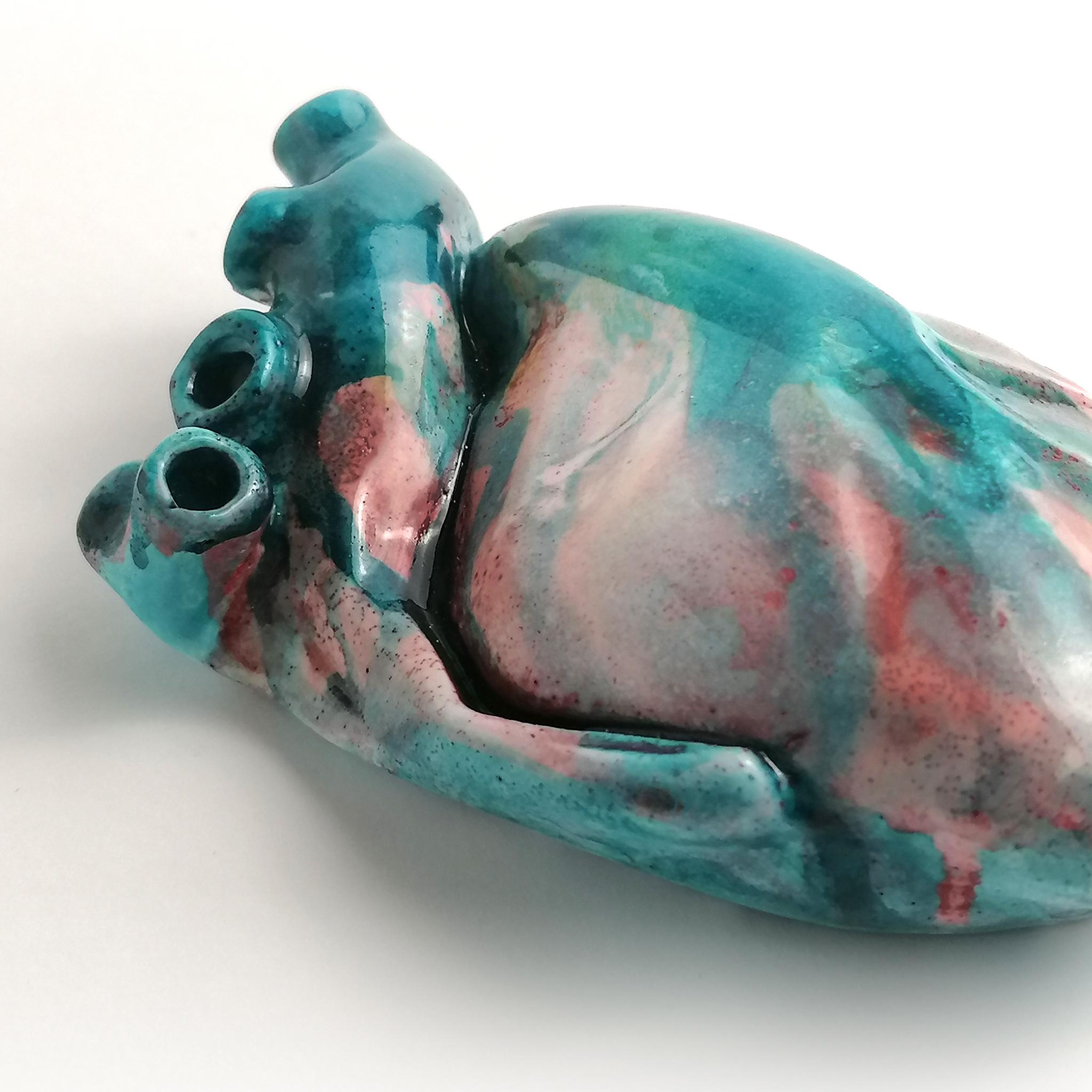 Herzförmiges Bicolor-Aquarell, 2022, handgefertigt in Italien, Anatomisches Herz (Moderne) im Angebot