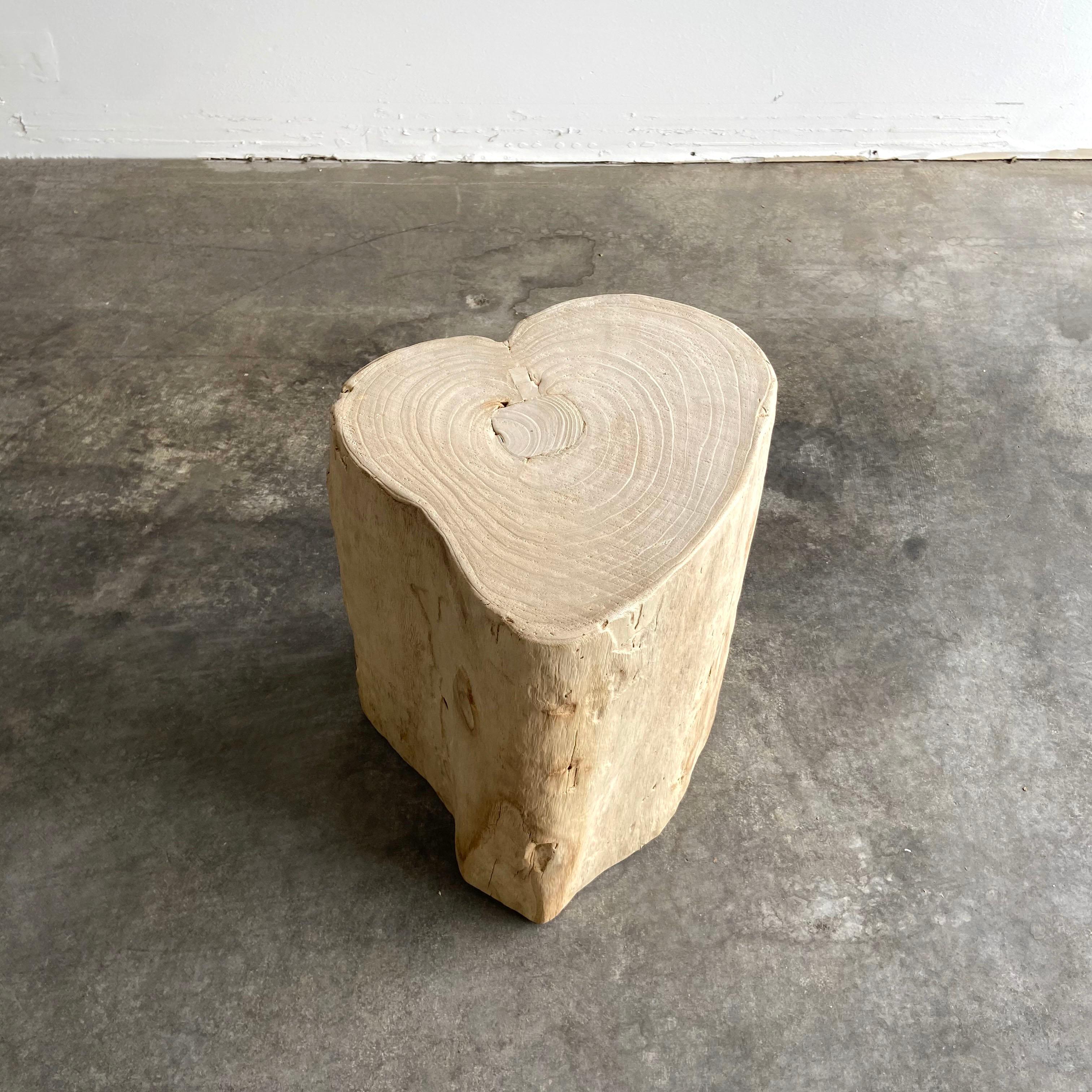 Heart shaped birch wood stump side table
Natural stump with heart shape is the perfect side table.
Measures: 16” W x 14” D x 19” H.