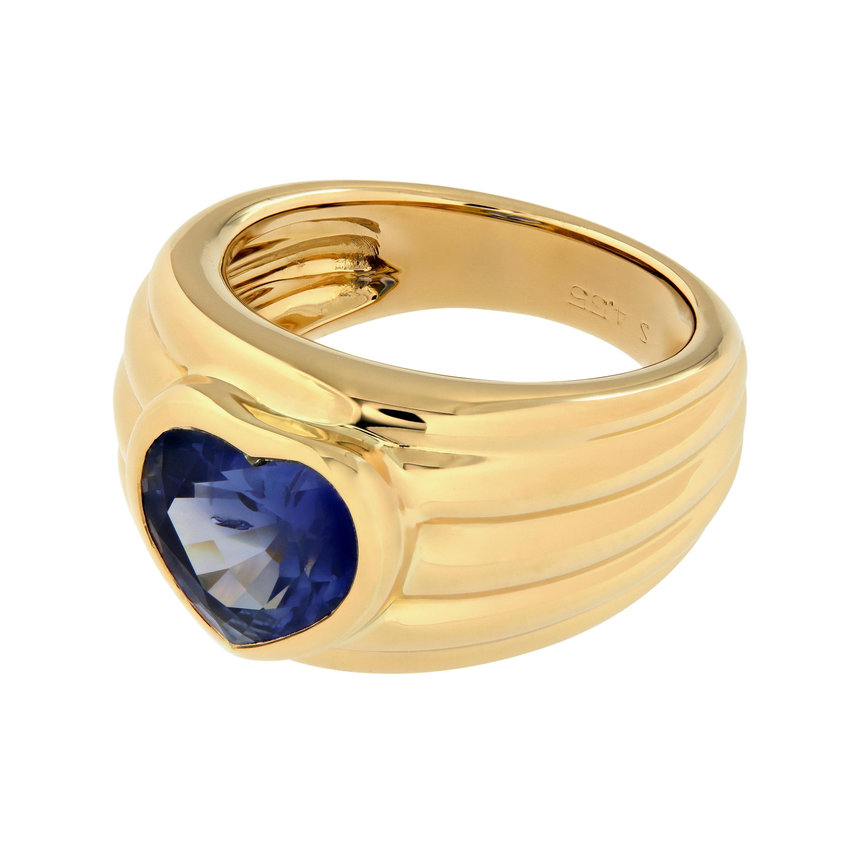 Women's Heart Shaped Blue Sapphire 18 Karat Yellow Gold Band Ring