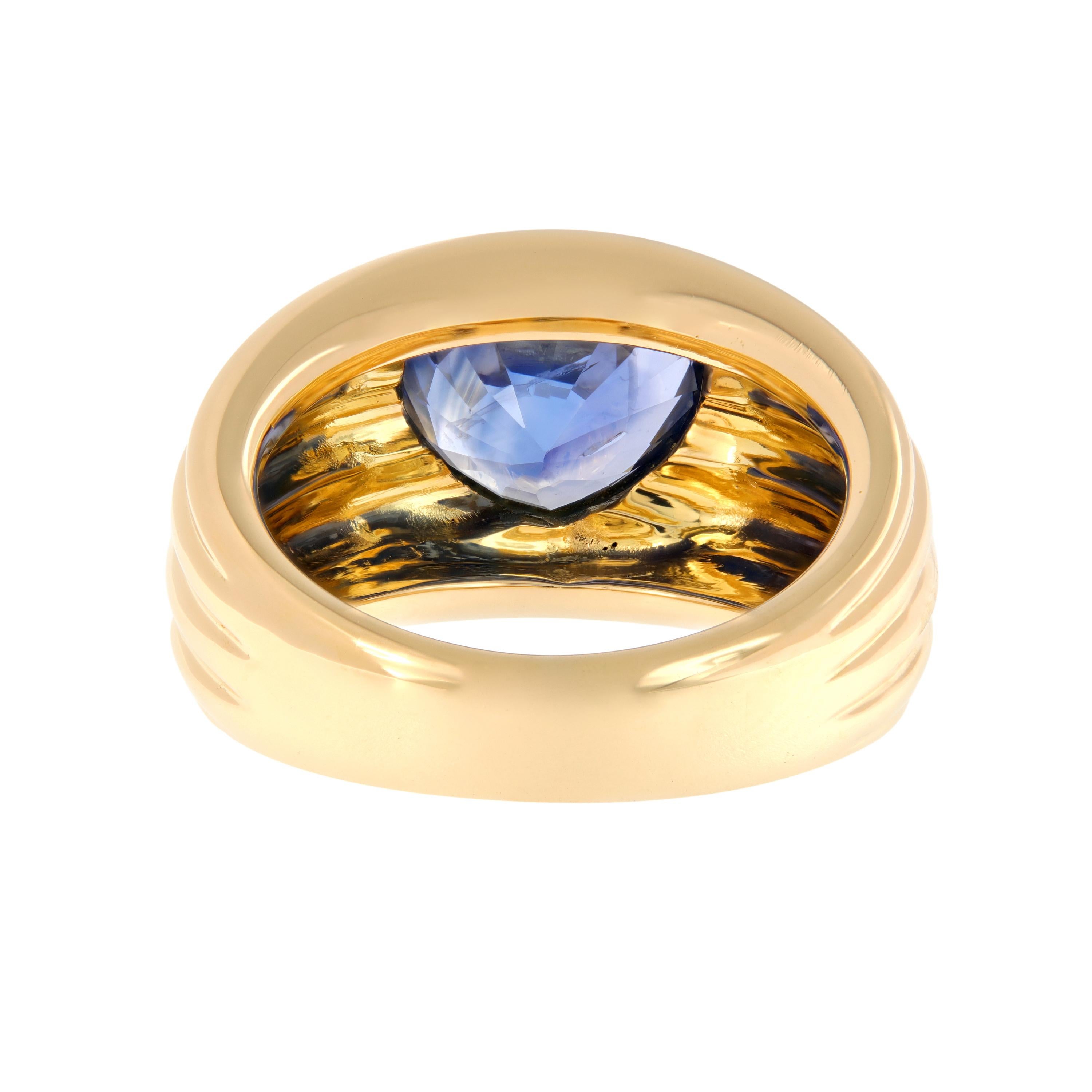 Heart Shaped Blue Sapphire 18 Karat Yellow Gold Band Ring 1