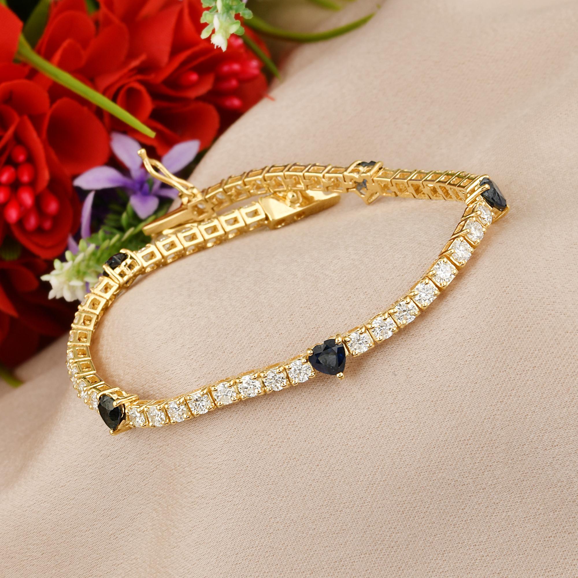 Taille cœur Bracelet en forme de coeur avec saphir bleu et diamant en or jaune 14K Bijoux fins en vente
