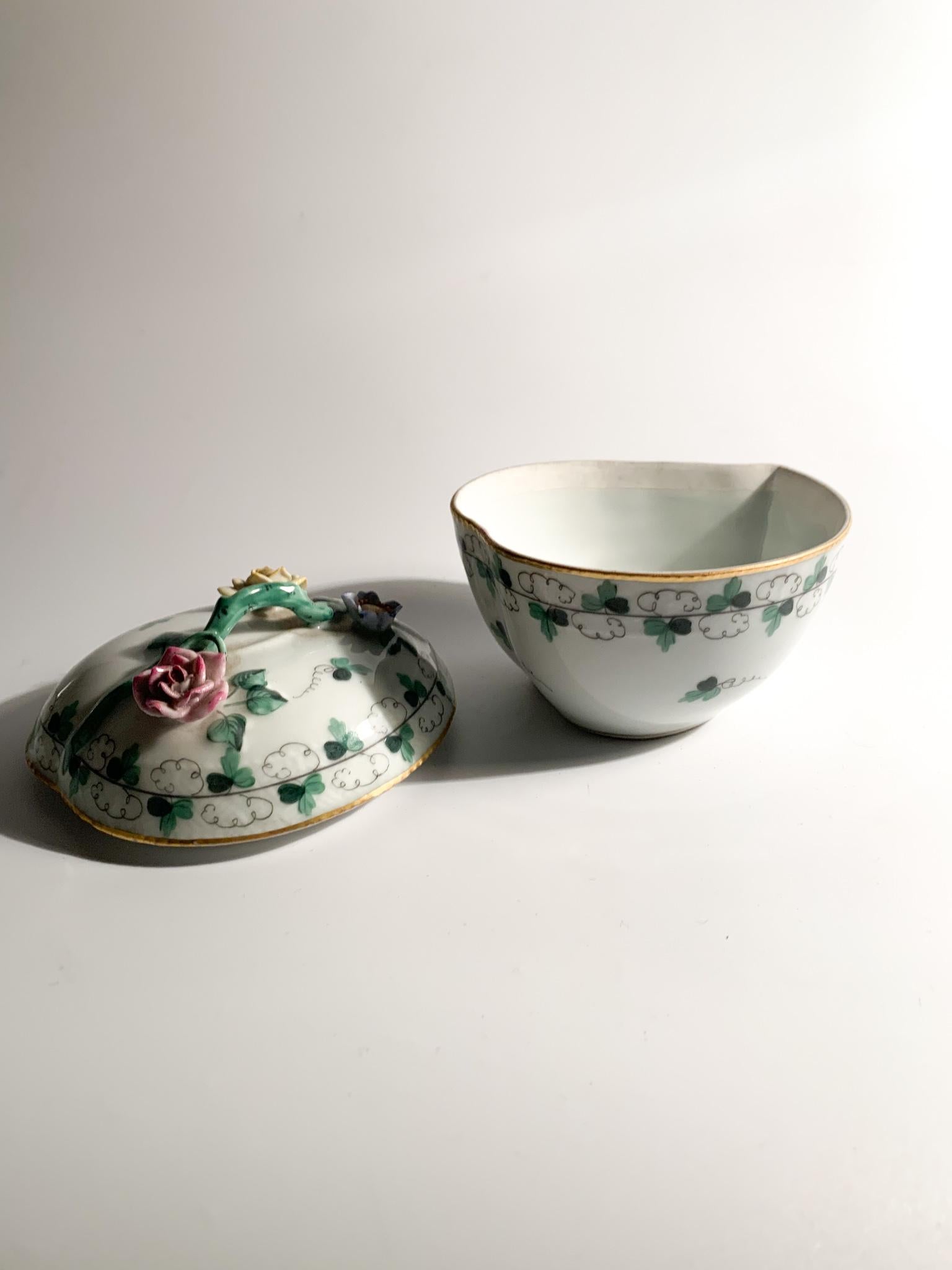 Heart-Shaped Box in Herend Hand Painted Porcelain from the 1950s 5