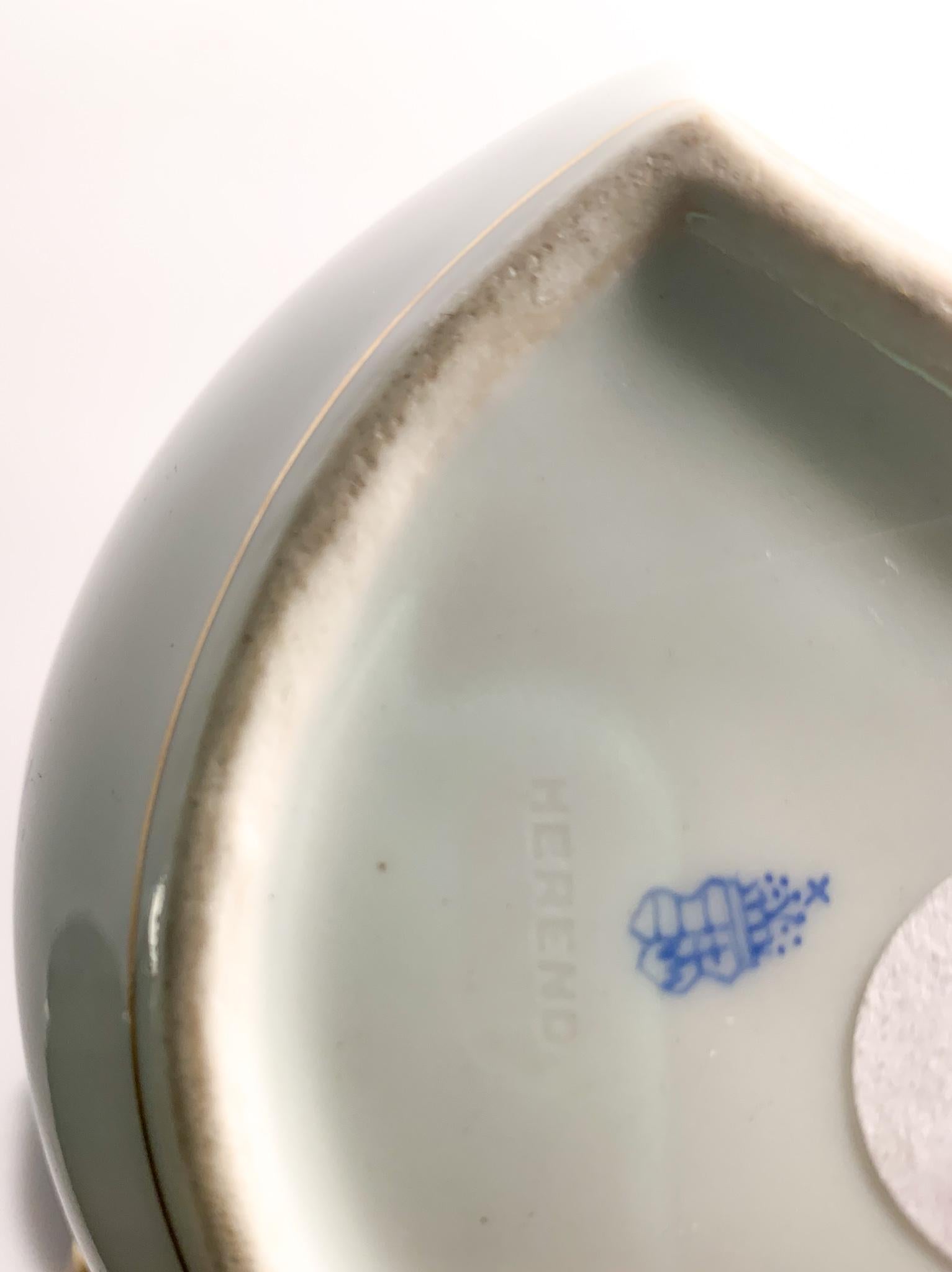 Heart-Shaped Box in Herend Hand Painted Porcelain from the 1950s 7
