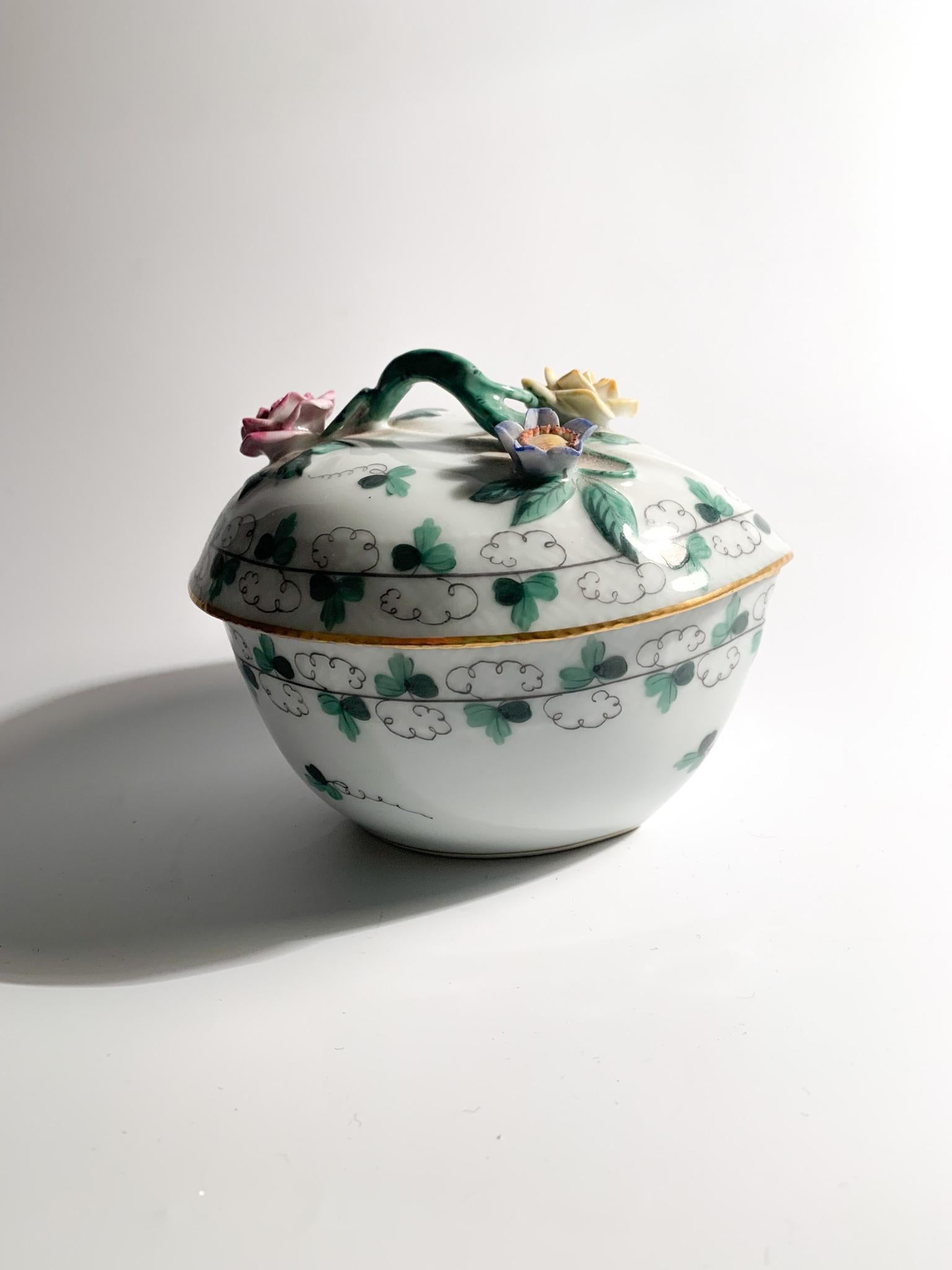 Mid-20th Century Heart-Shaped Box in Herend Hand Painted Porcelain from the 1950s