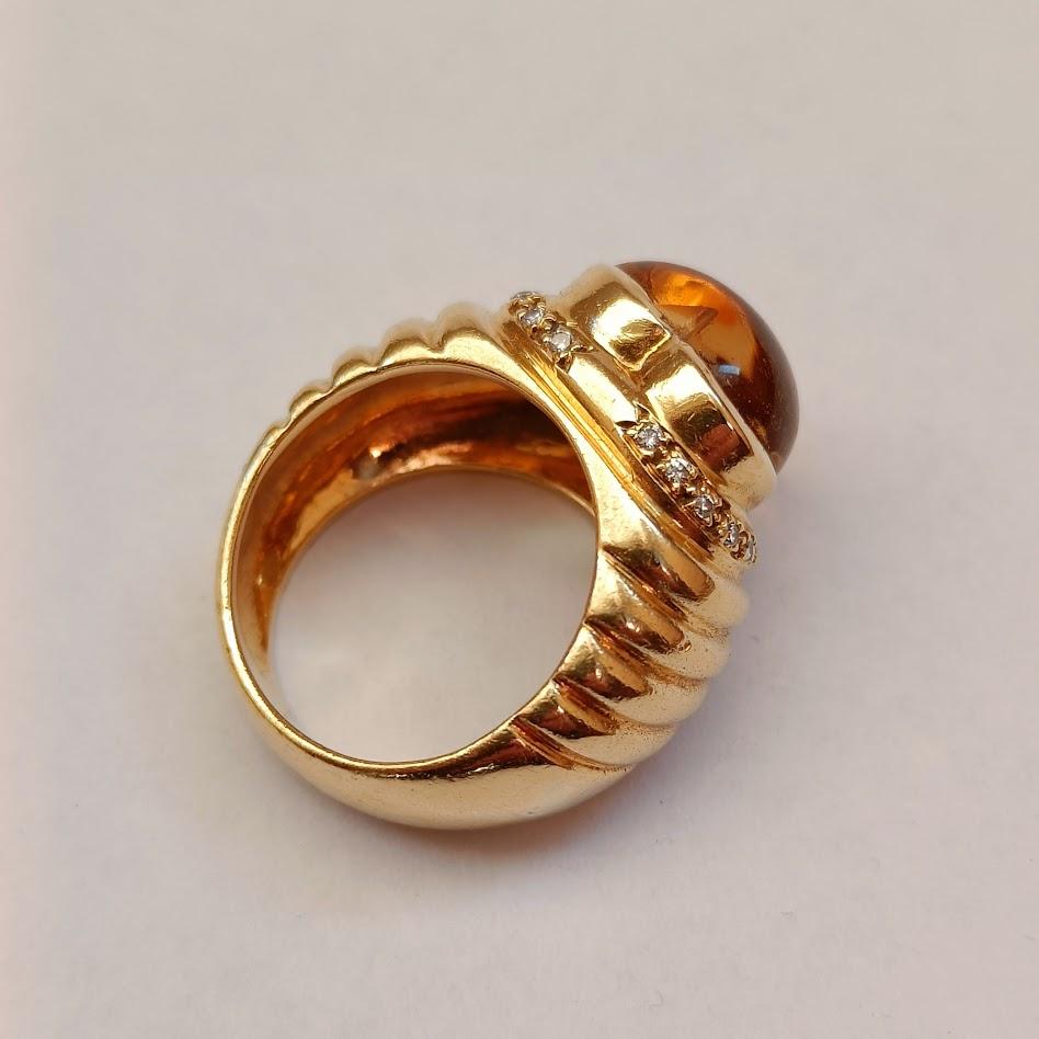 Cabochon Heart Shaped Citrine 18k Gold Ring For Sale