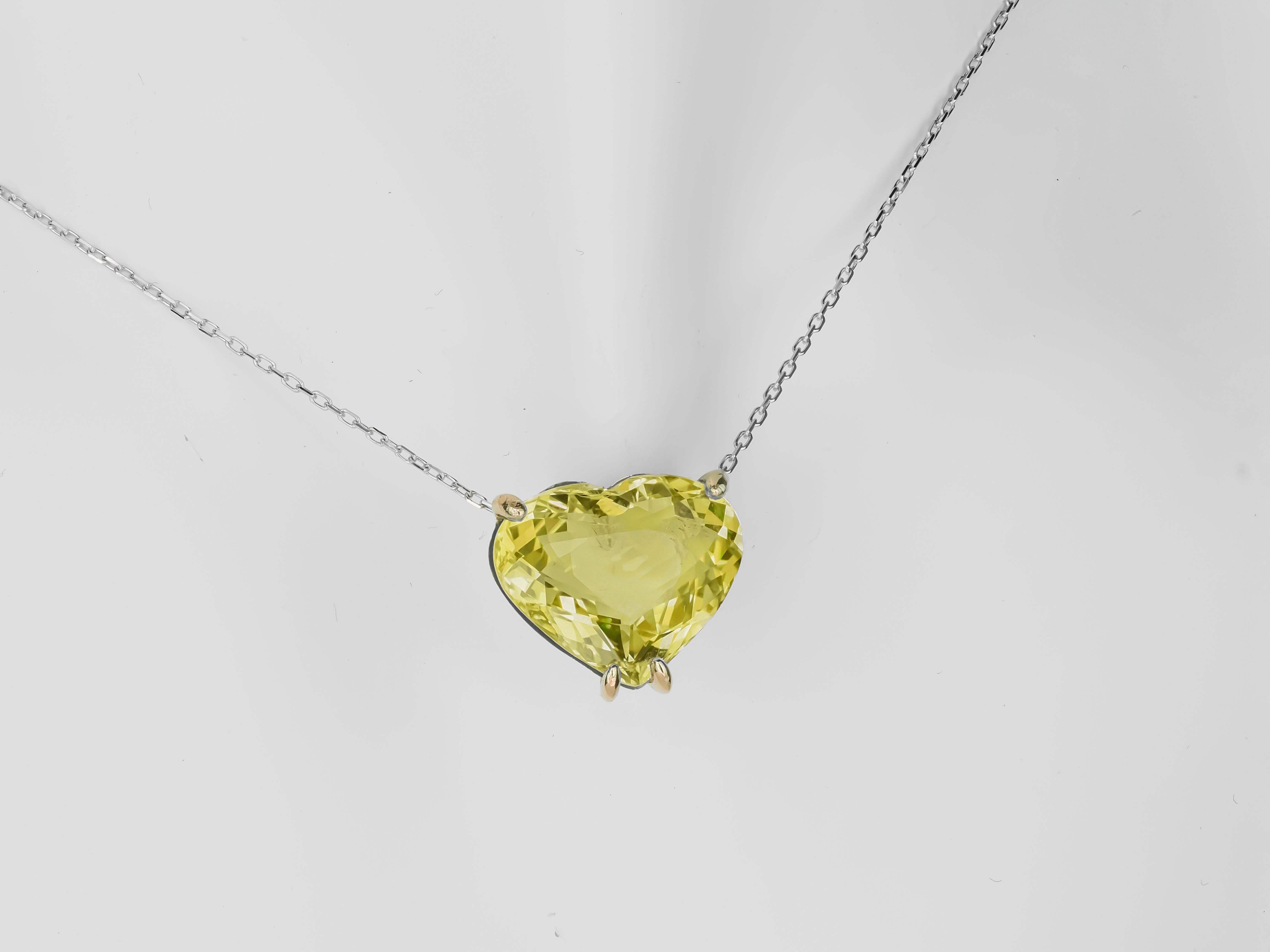 Heart shaped citrine pendant necklace in 14k gold.  For Sale 5